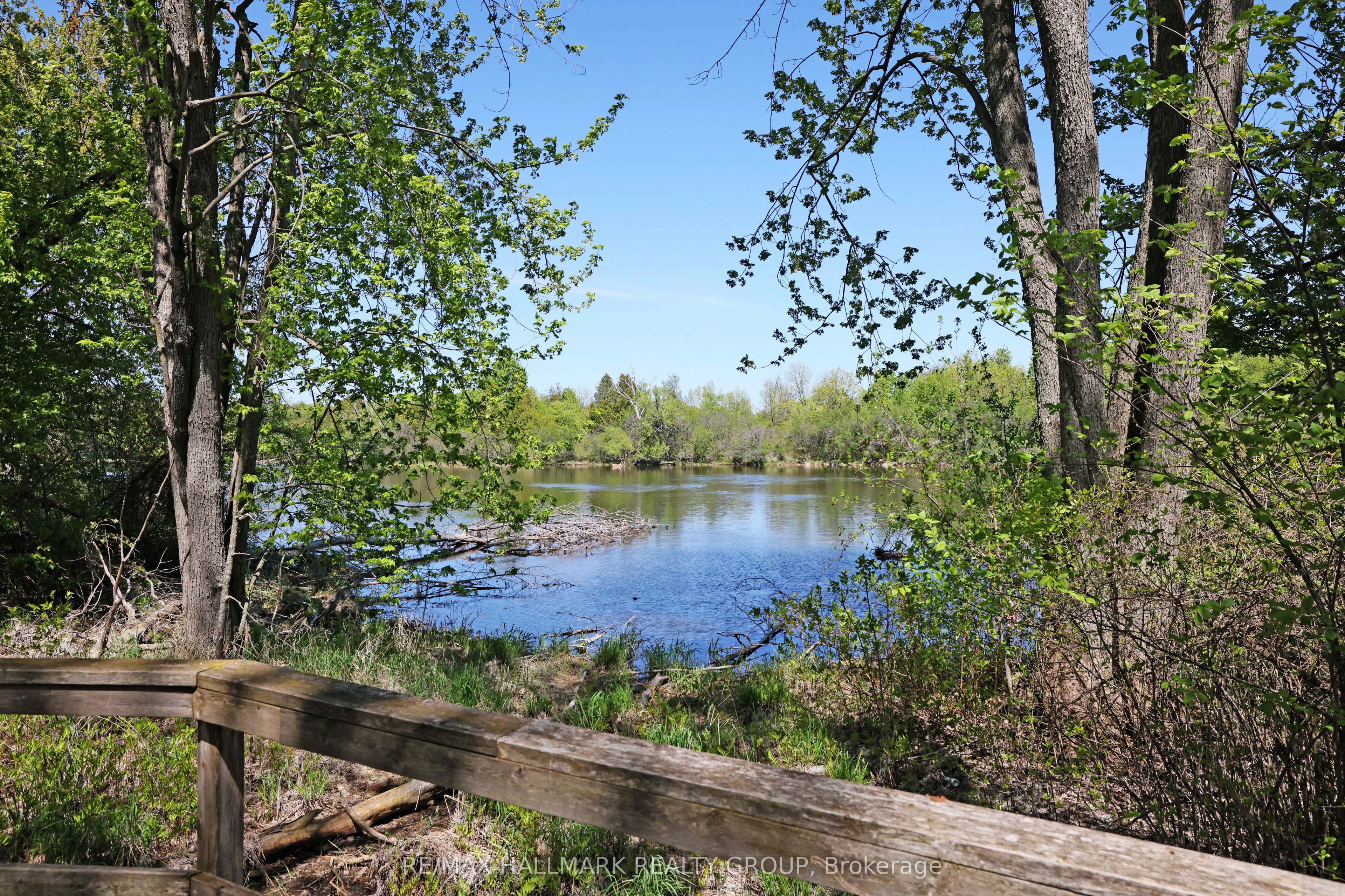 90 Stonewater Bay Property Photo 43