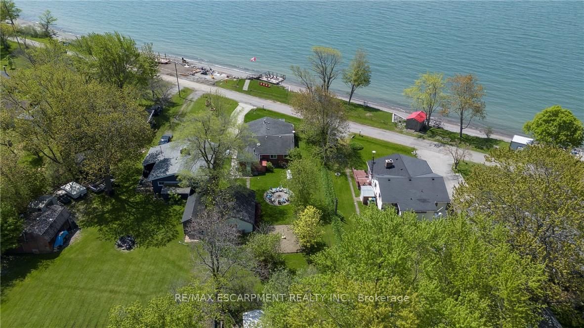 577 Edgewater Place Property Photo 42