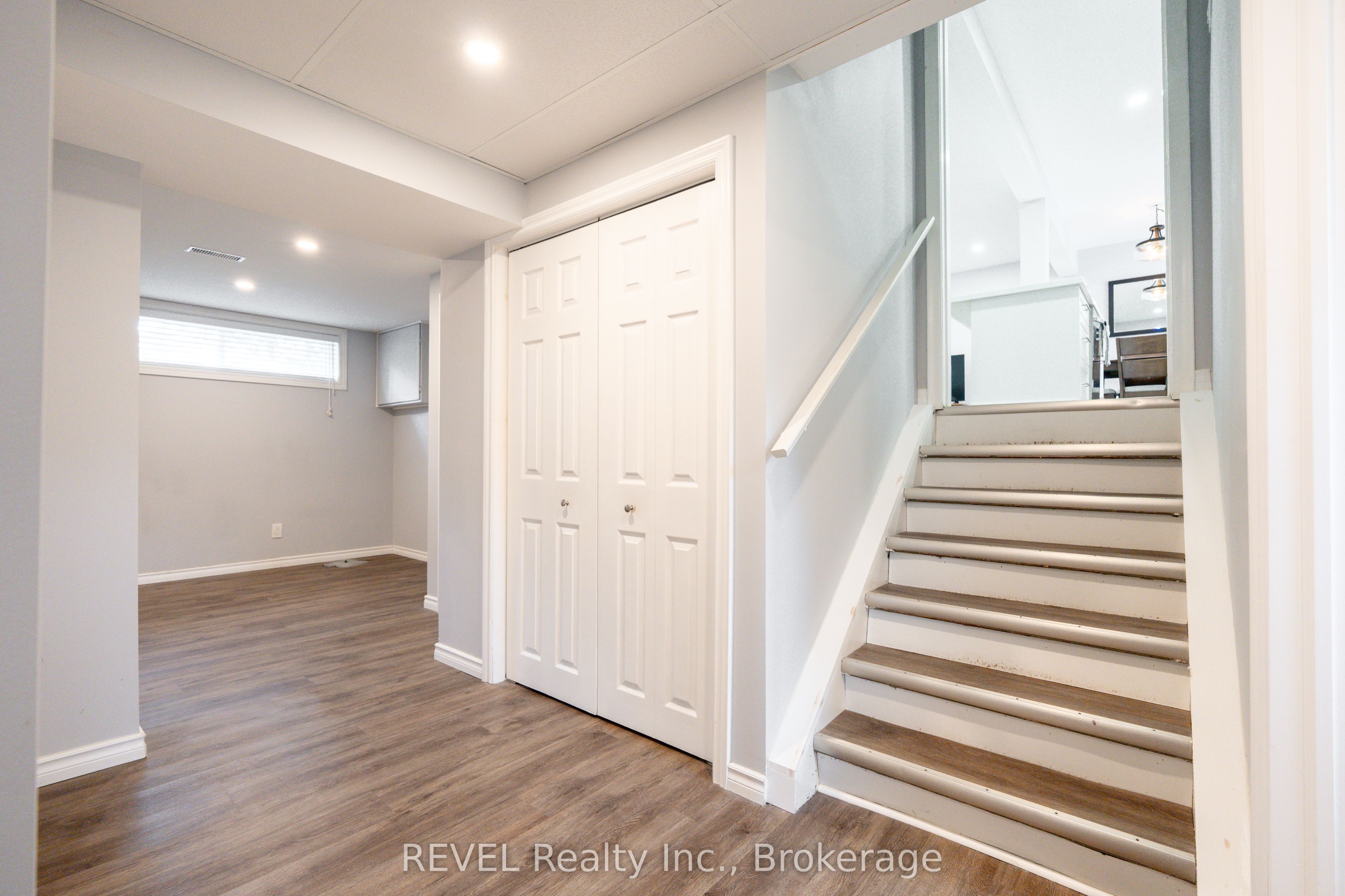 4480 Queensway Gardens Property Photo 20