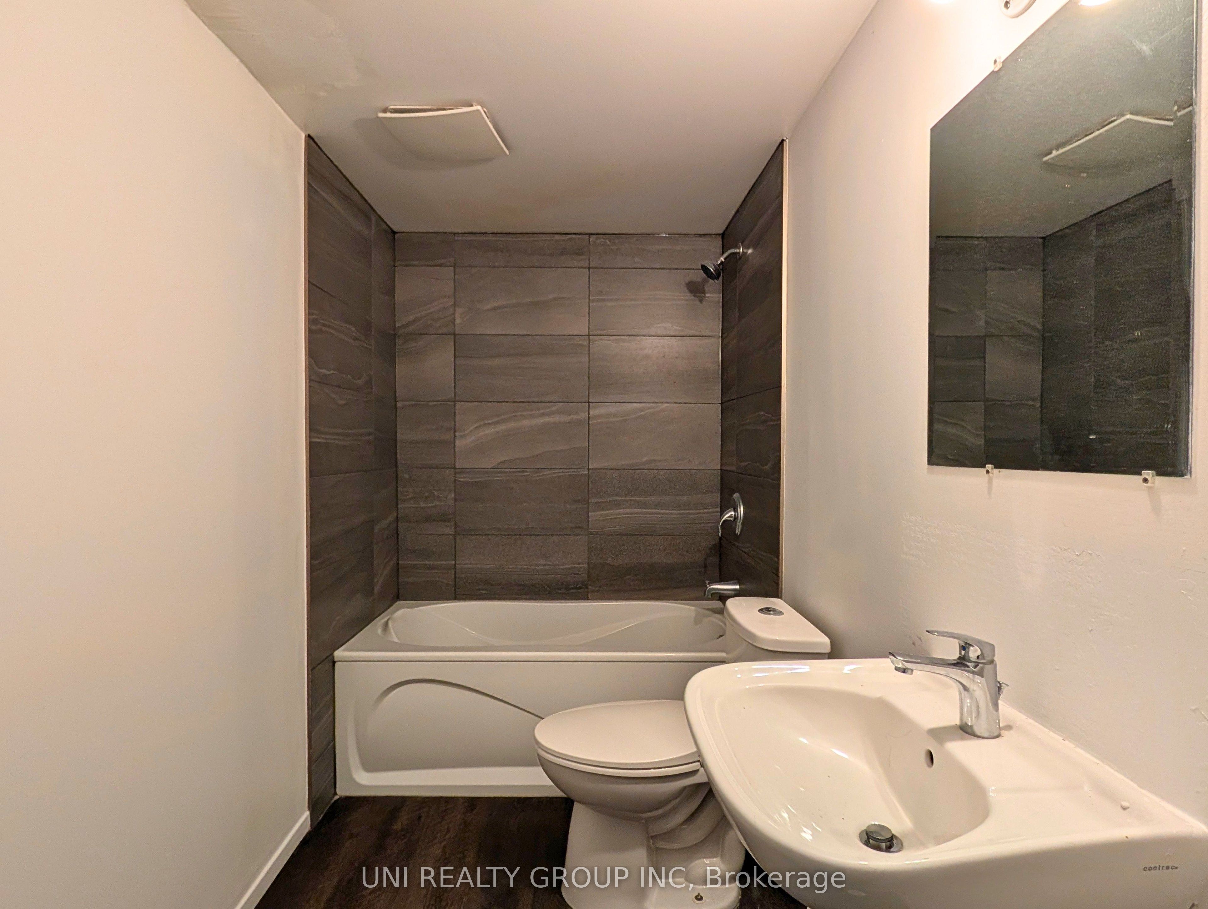 1460 Heatherington Road G Property Photo 41