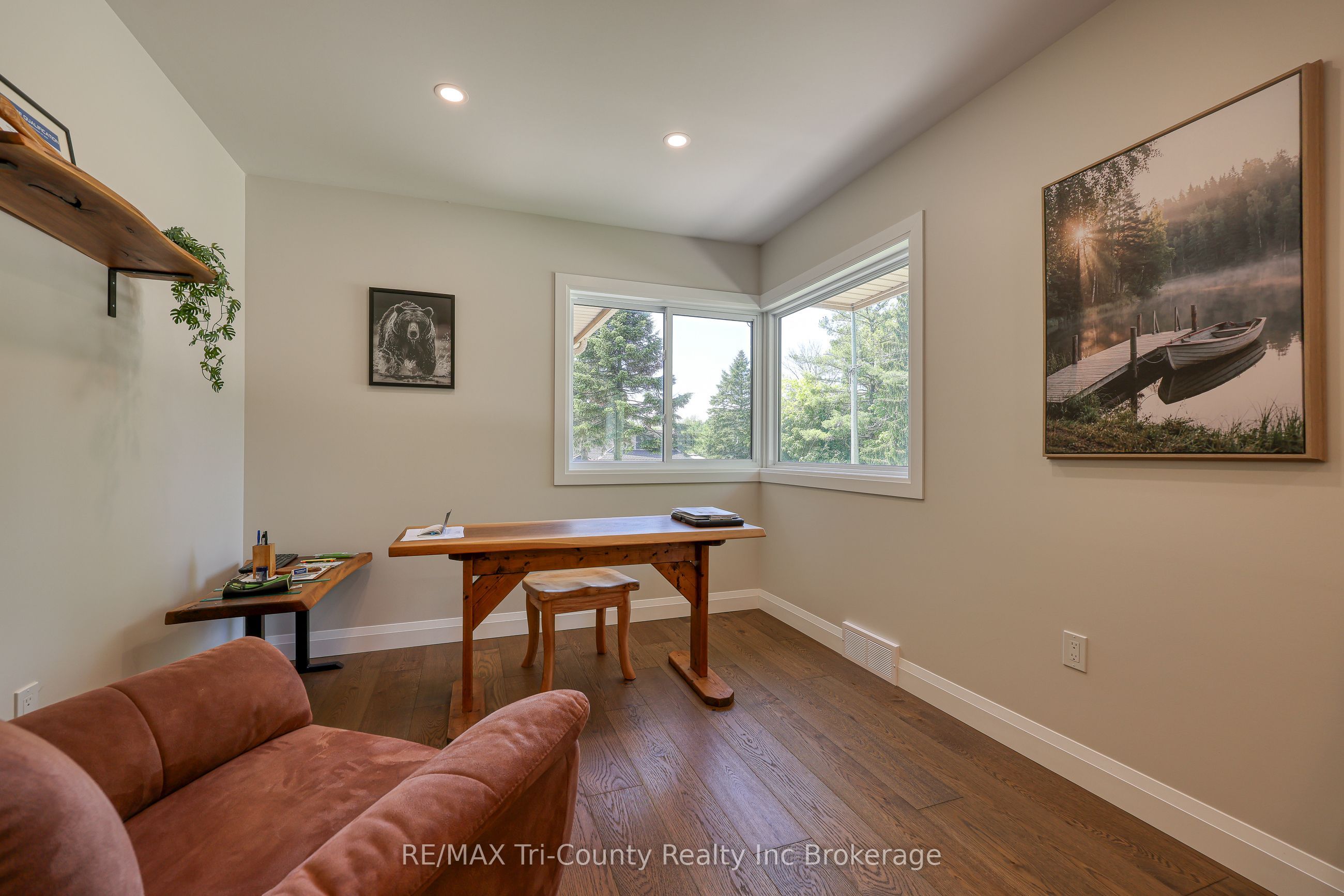 16 Delevan Crescent Property Photo 11