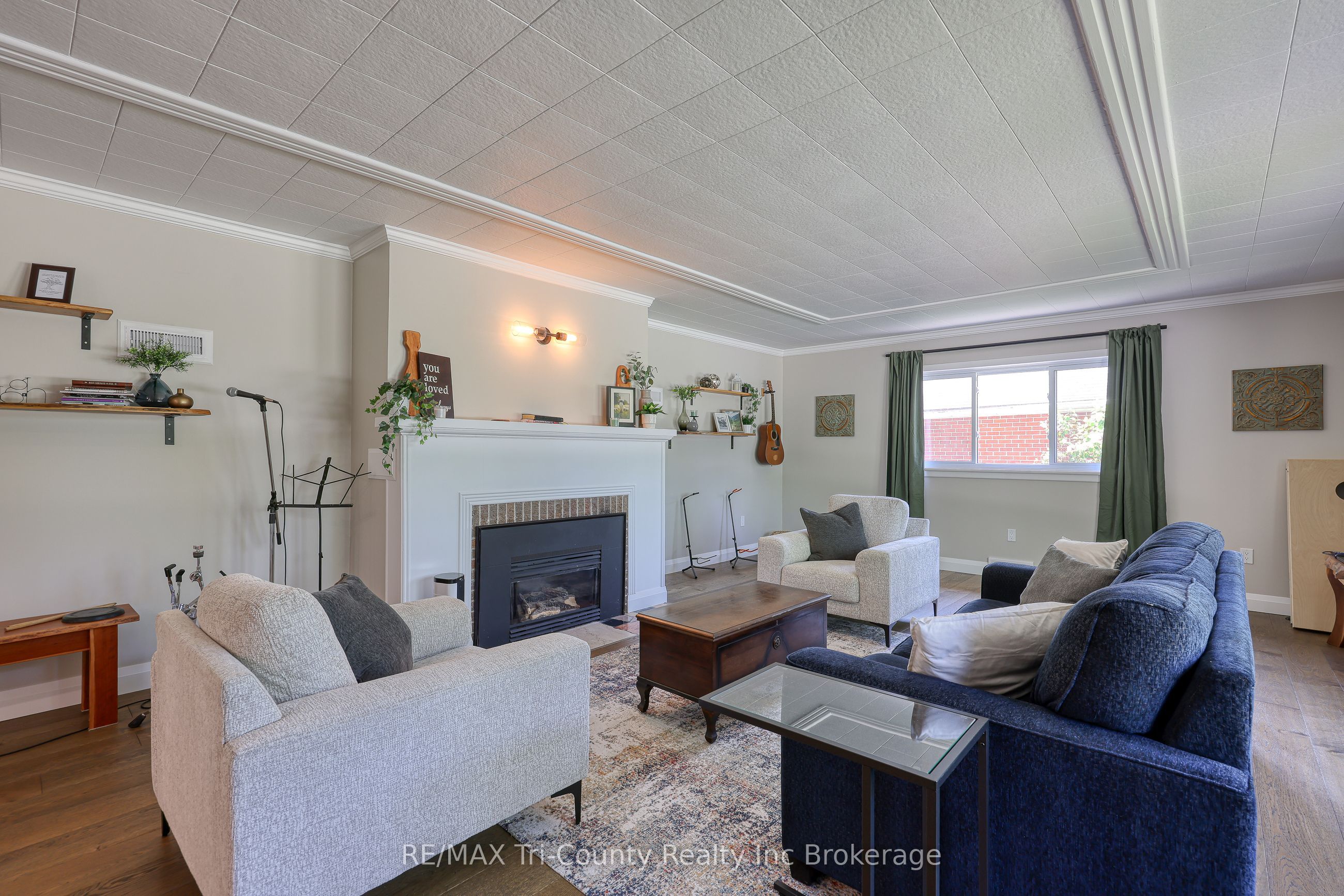 16 Delevan Crescent Property Photo 13