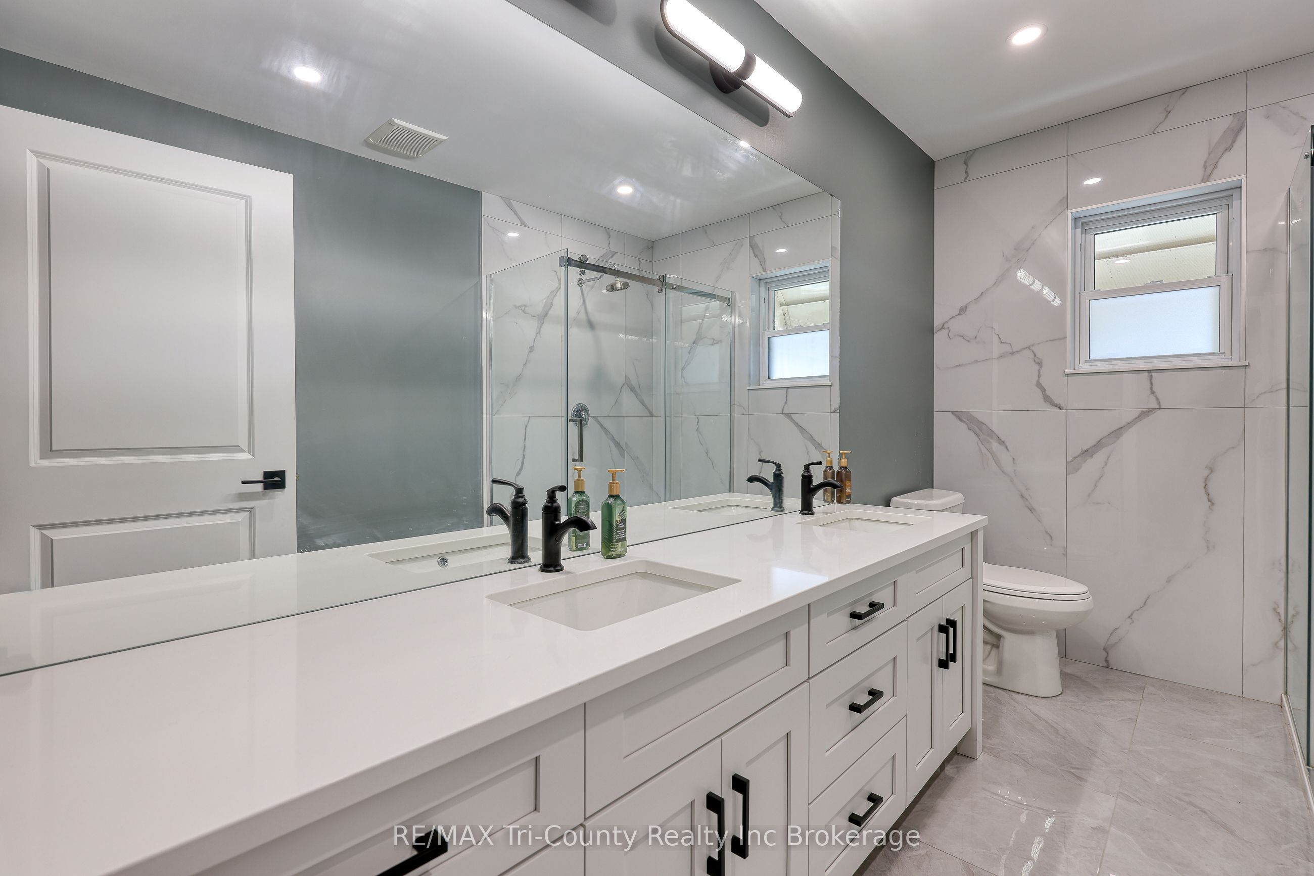 16 Delevan Crescent Property Photo 20