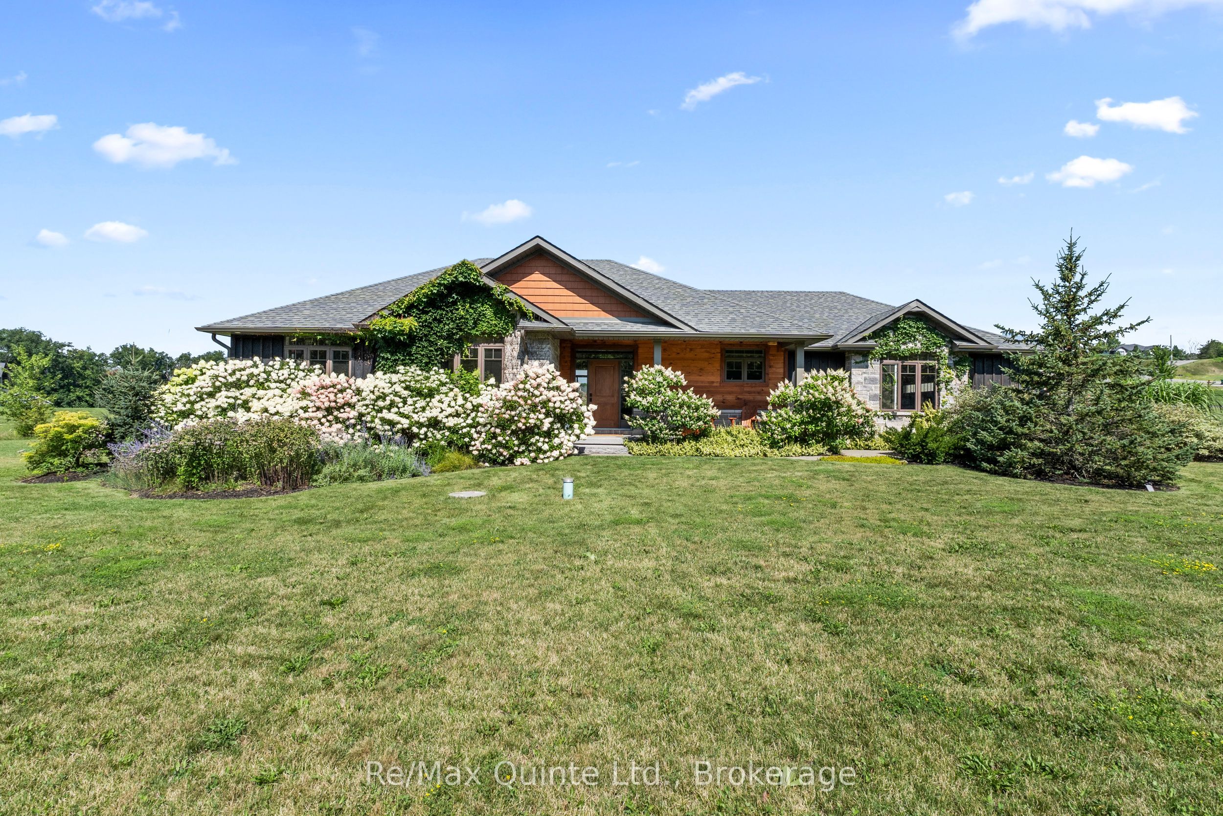 68 Hiddenvalley Drive Property Photo 1