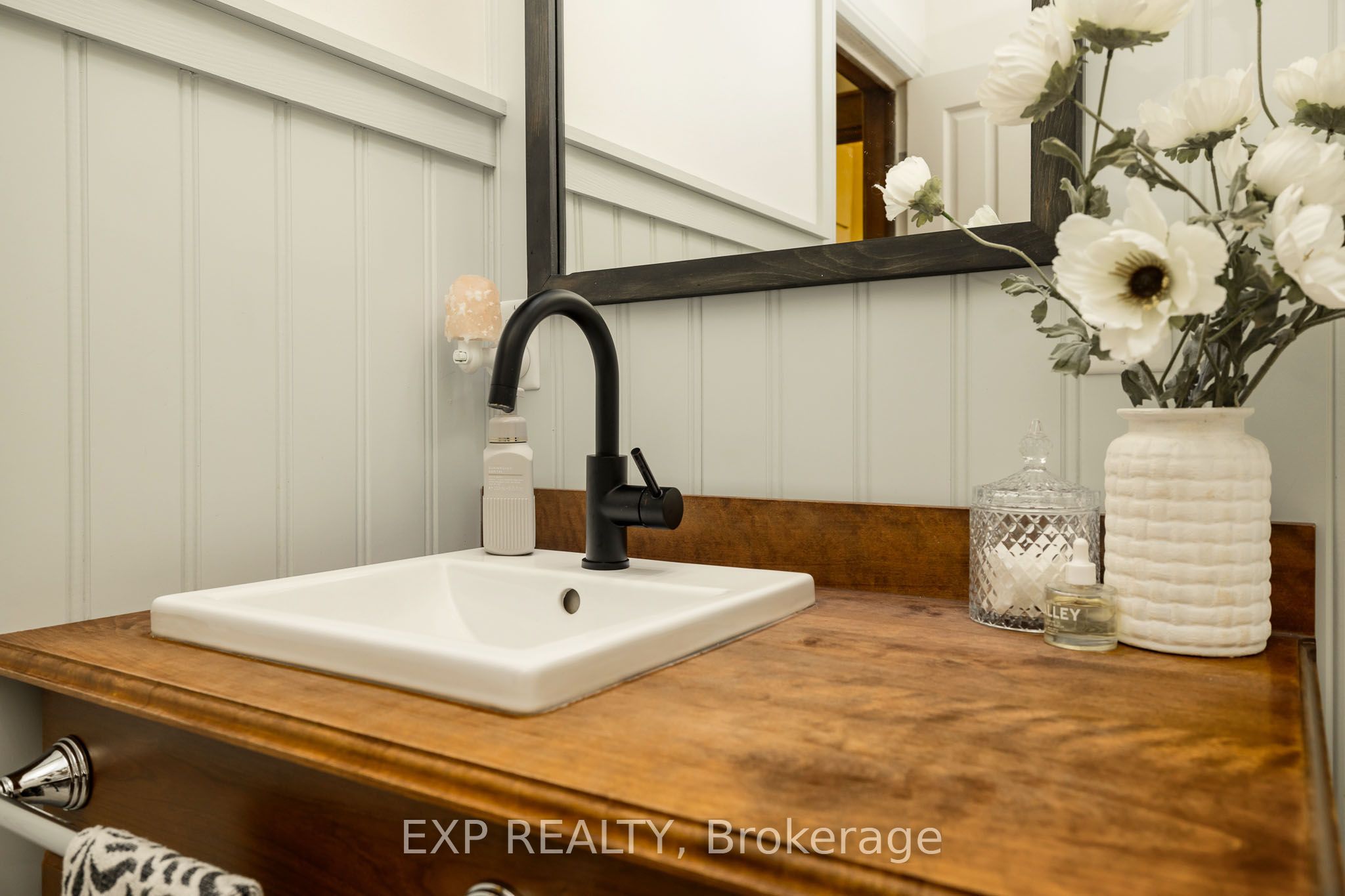 85 South Street Property Photo 33