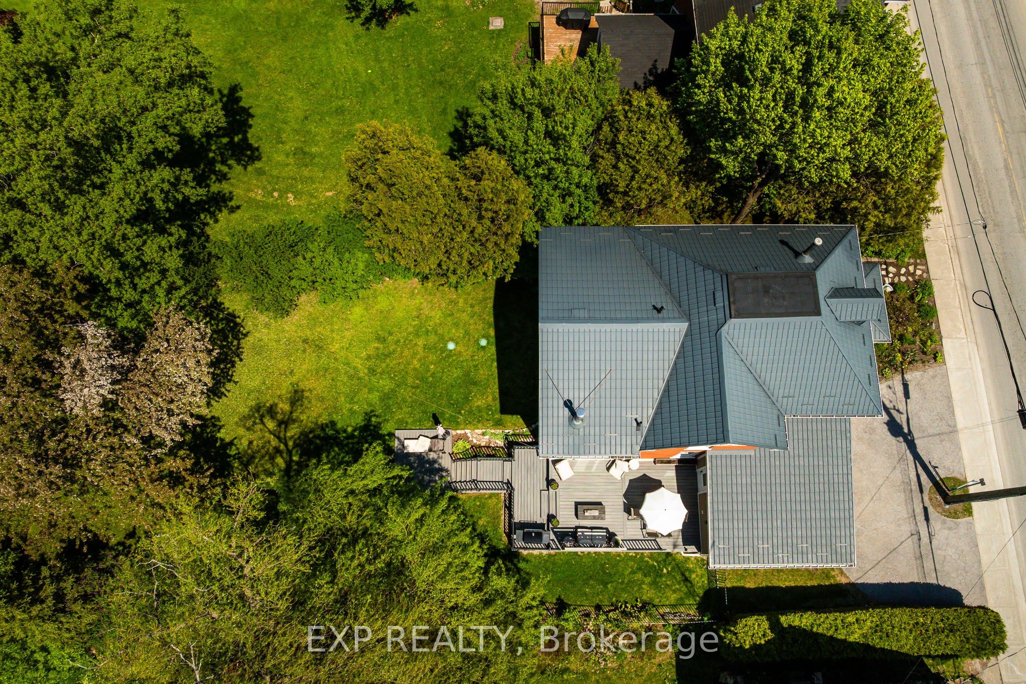 85 South Street Property Photo 48