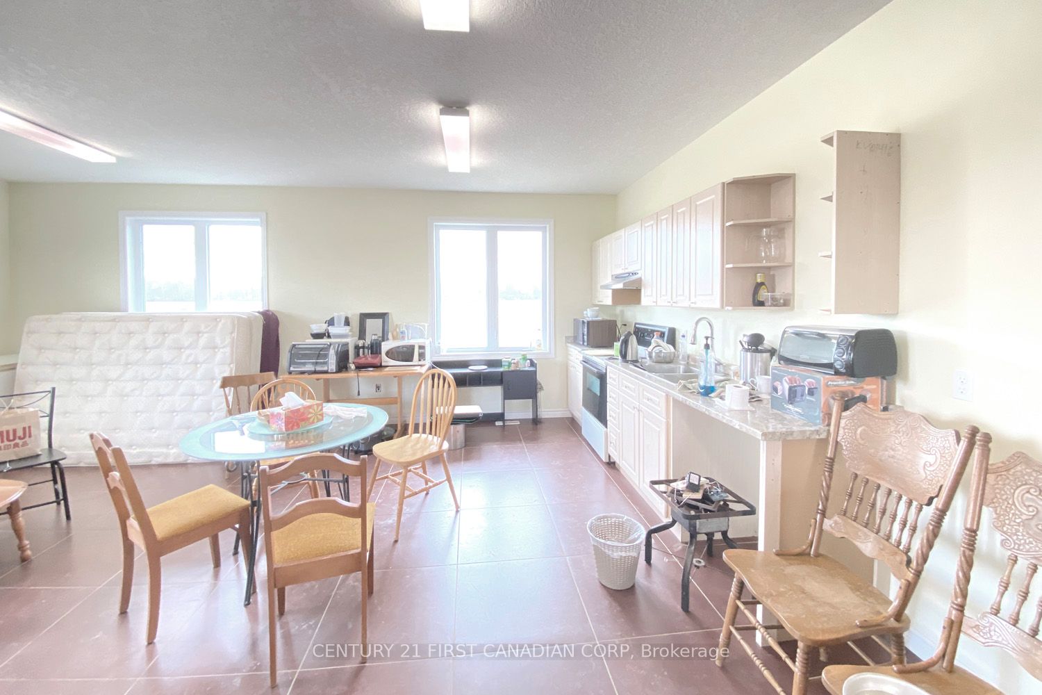 21000 Rebecca Road Property Photo 10