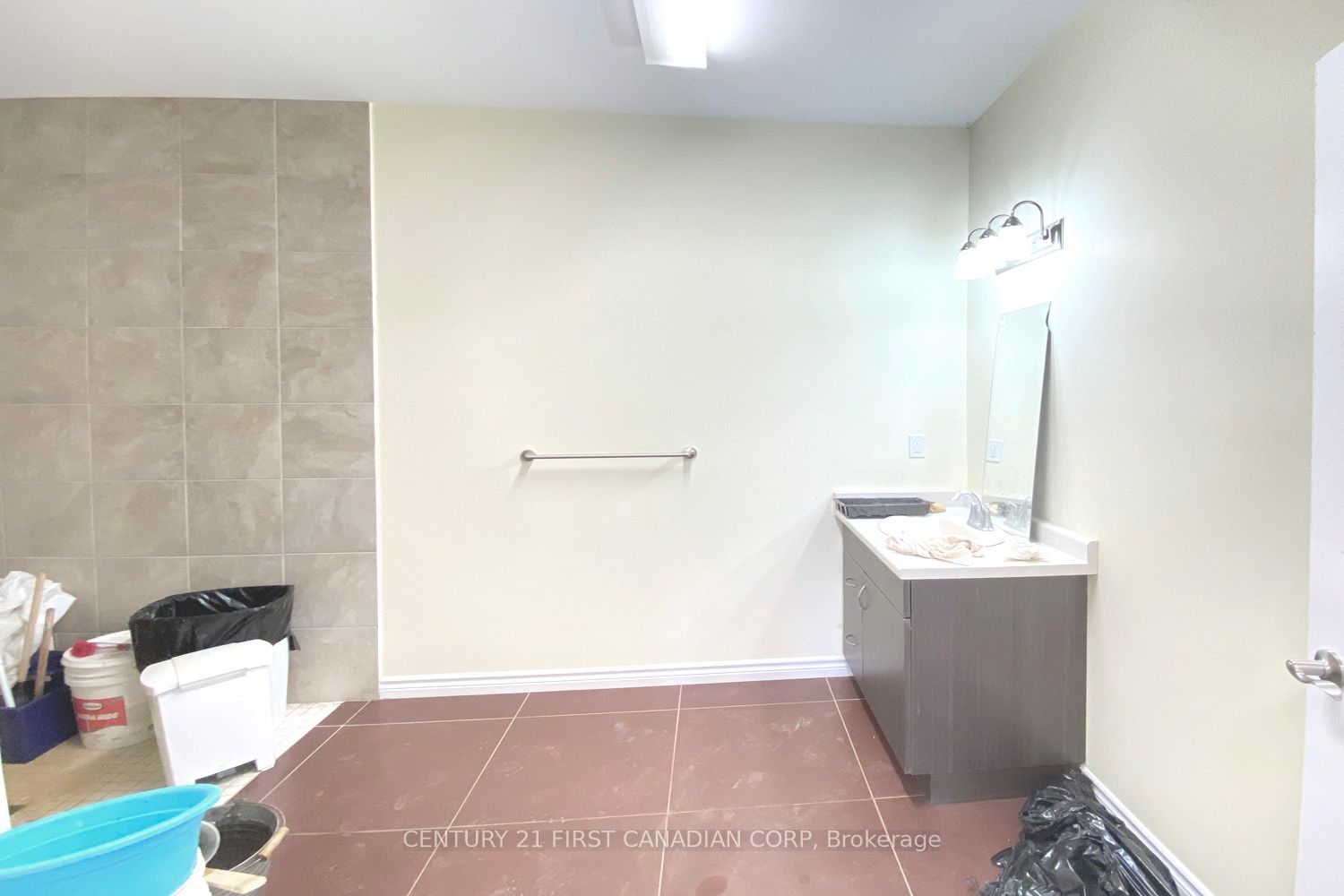 21000 Rebecca Road Property Photo 17