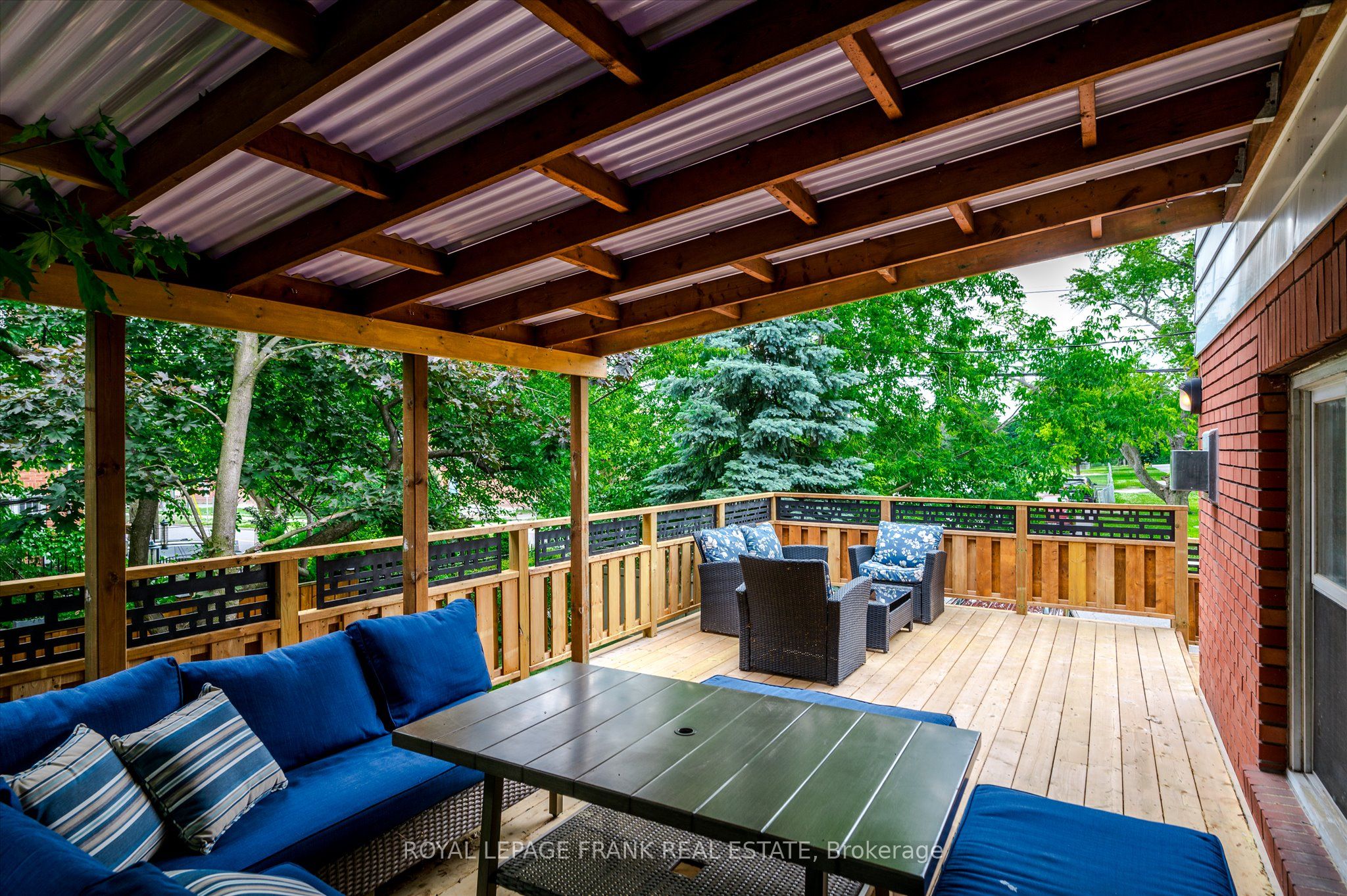 470 Albertus Avenue Property Photo 17
