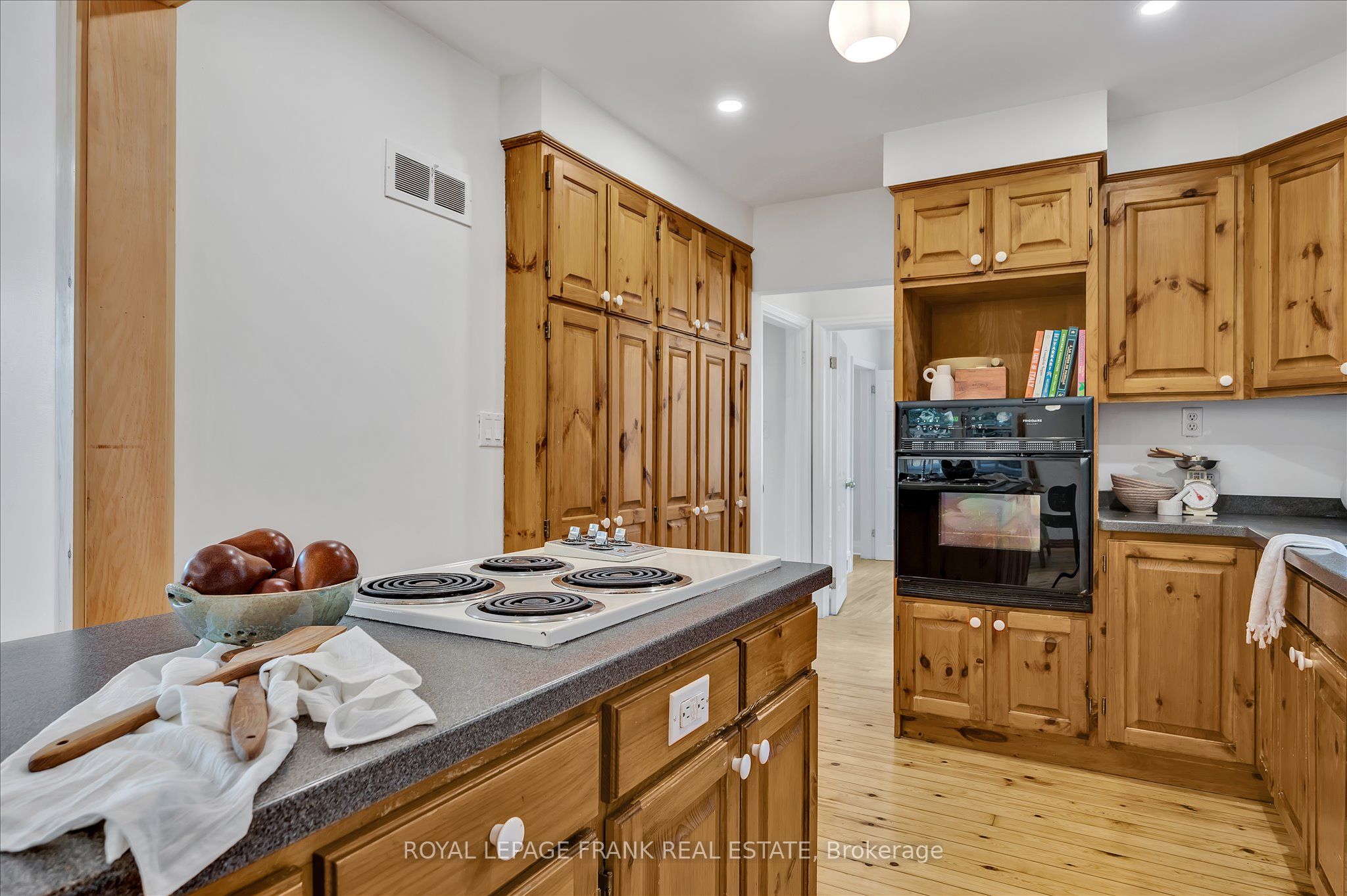 470 Albertus Avenue Property Photo 21