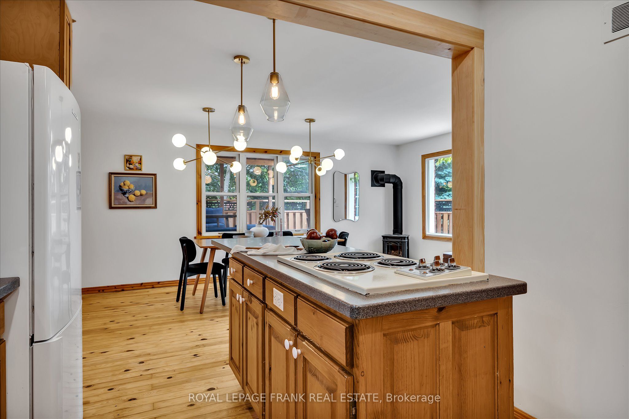 470 Albertus Avenue Property Photo 22