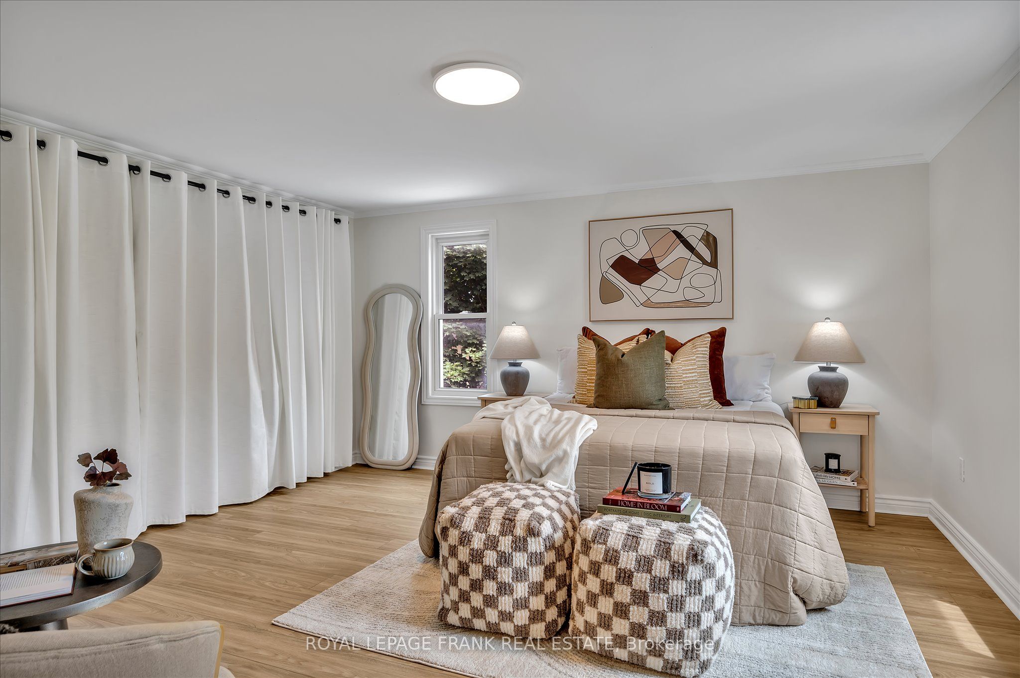 470 Albertus Avenue Property Photo 29