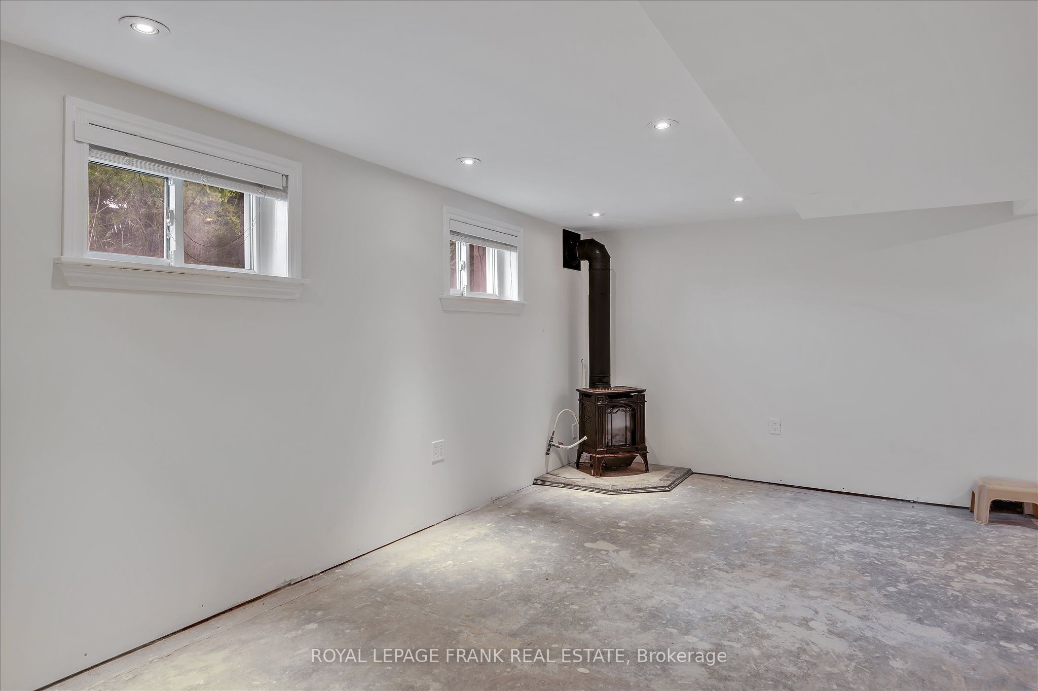 470 Albertus Avenue Property Photo 41