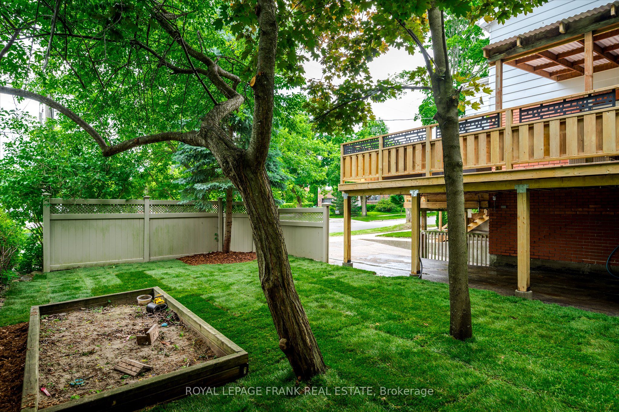 470 Albertus Avenue Property Photo 49