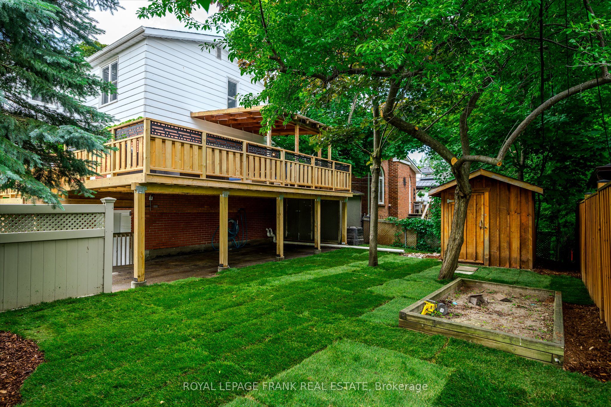 470 Albertus Avenue Property Photo 50
