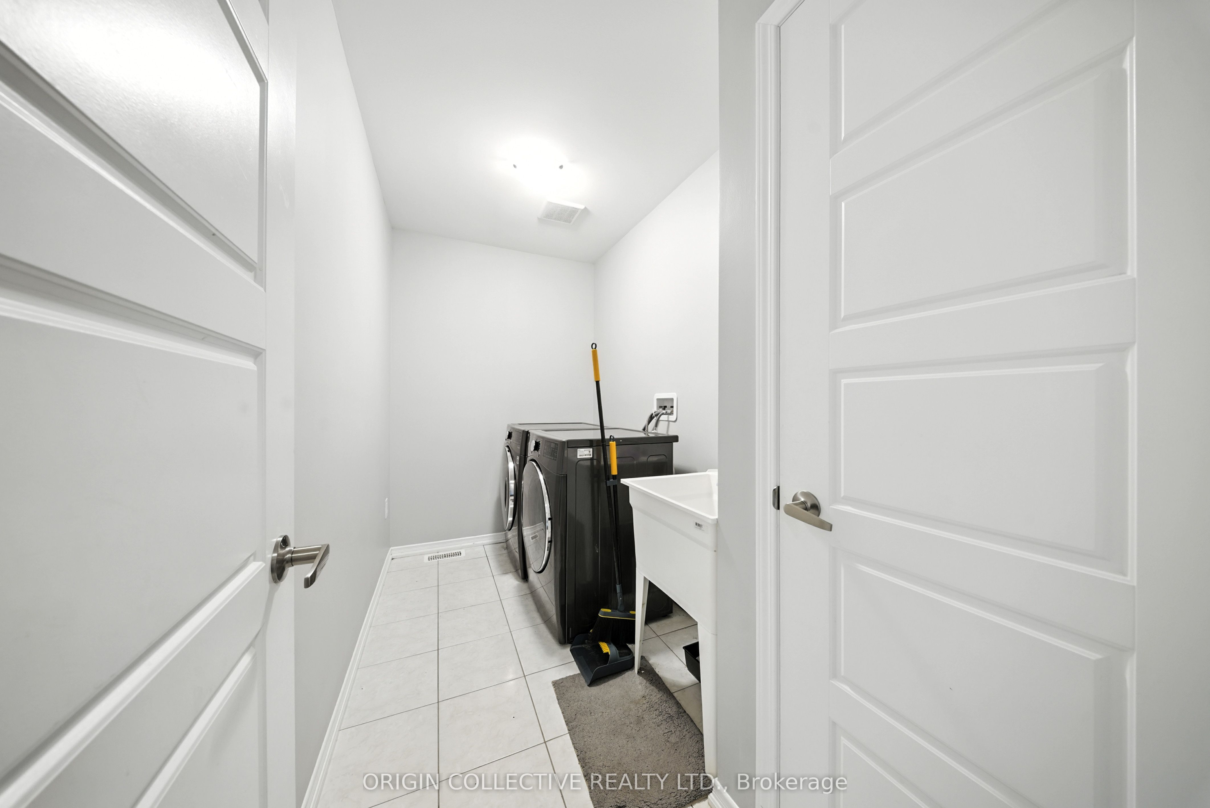 122 Longboat Run West Property Photo 21
