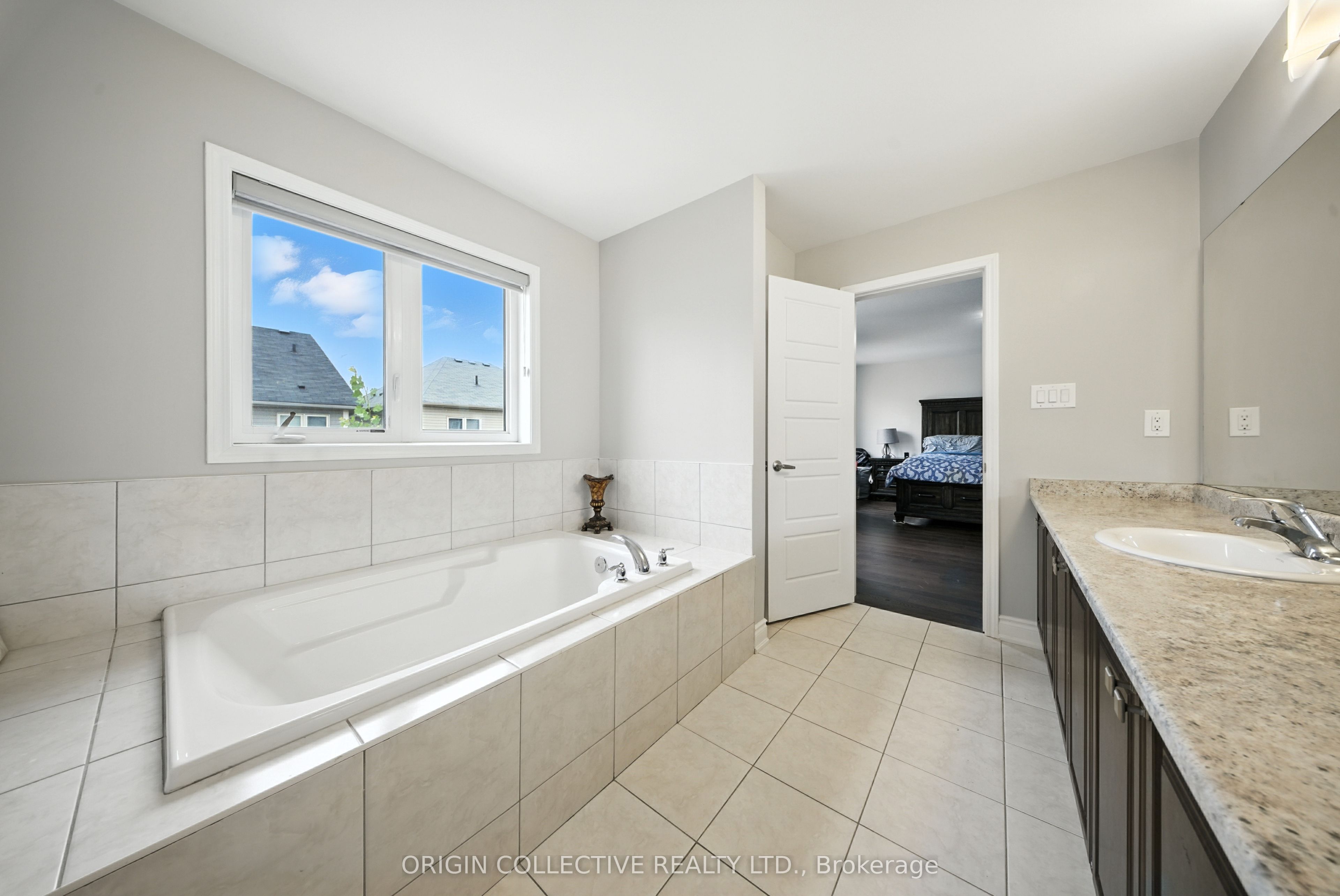 122 Longboat Run West Property Photo 25