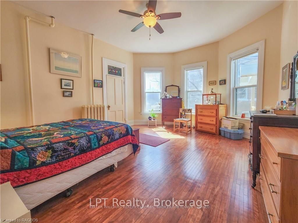 900 2nd Avenue W Property Photo 27