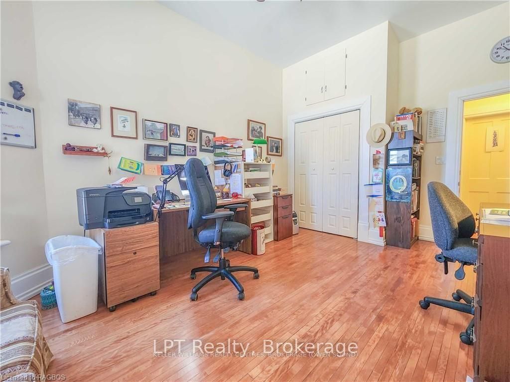 900 2nd Avenue W Property Photo 32