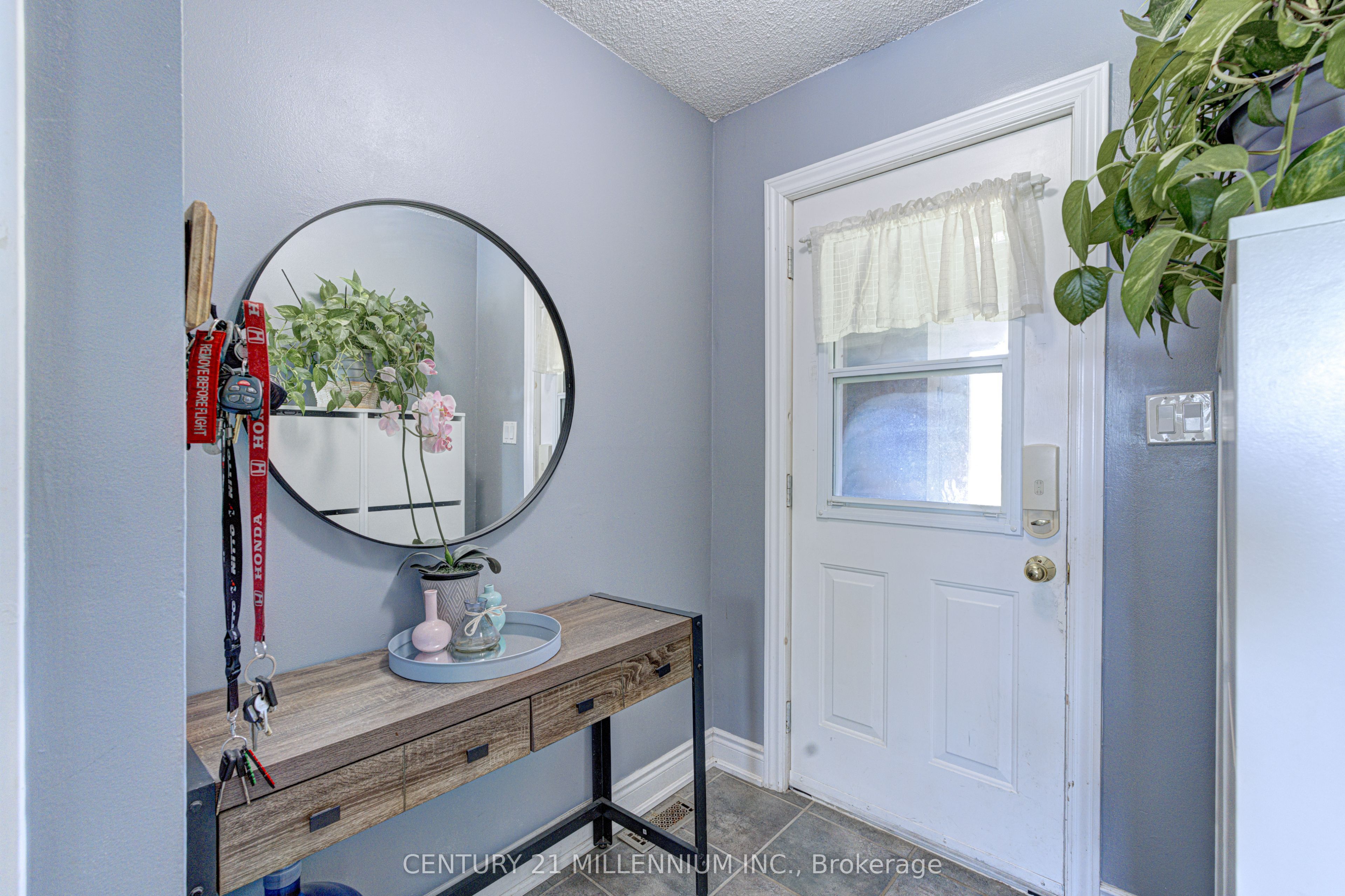 423344 25th Side Road Property Photo 19