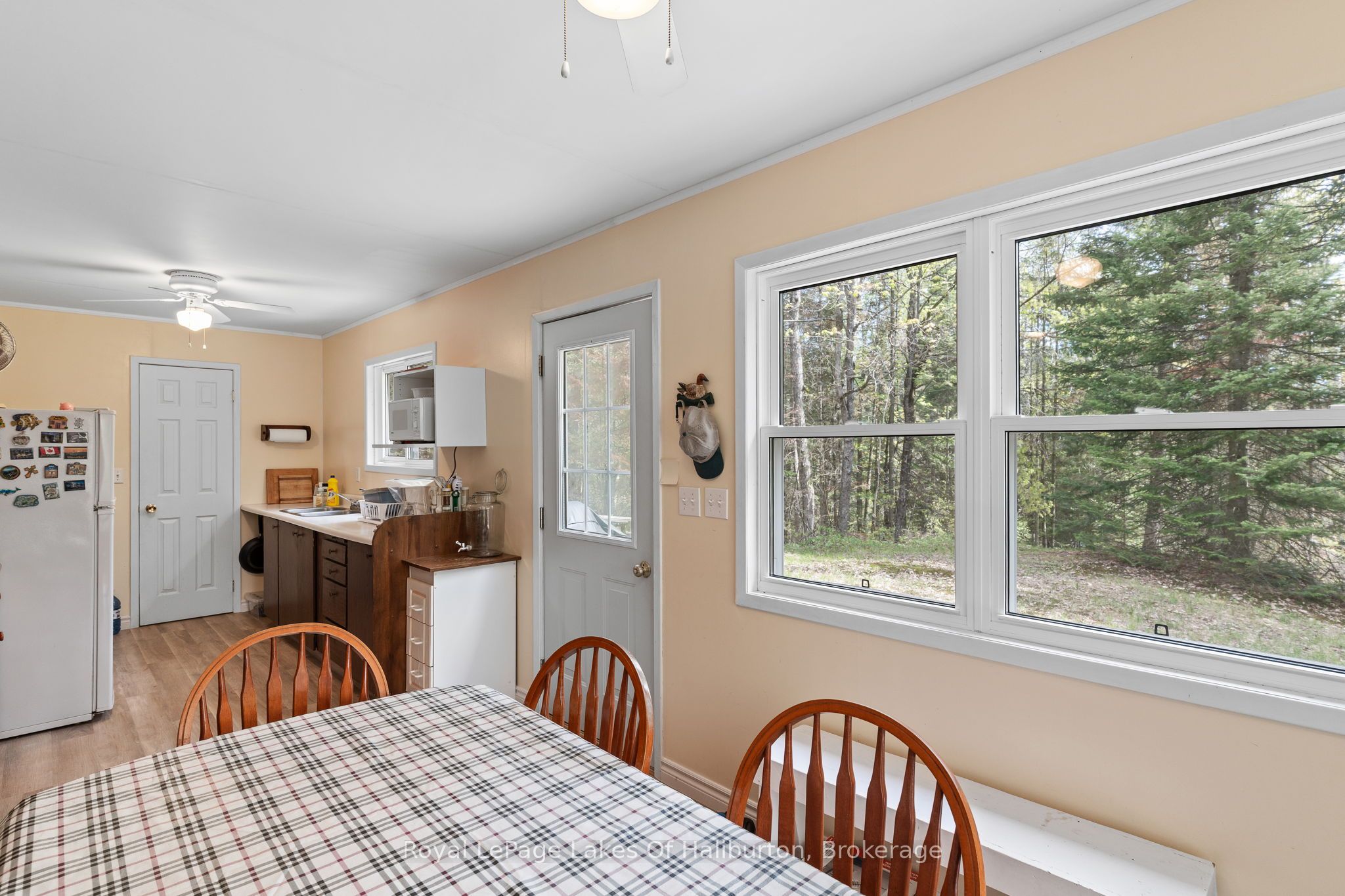 1099 Yellow Rock Drive Property Photo 10