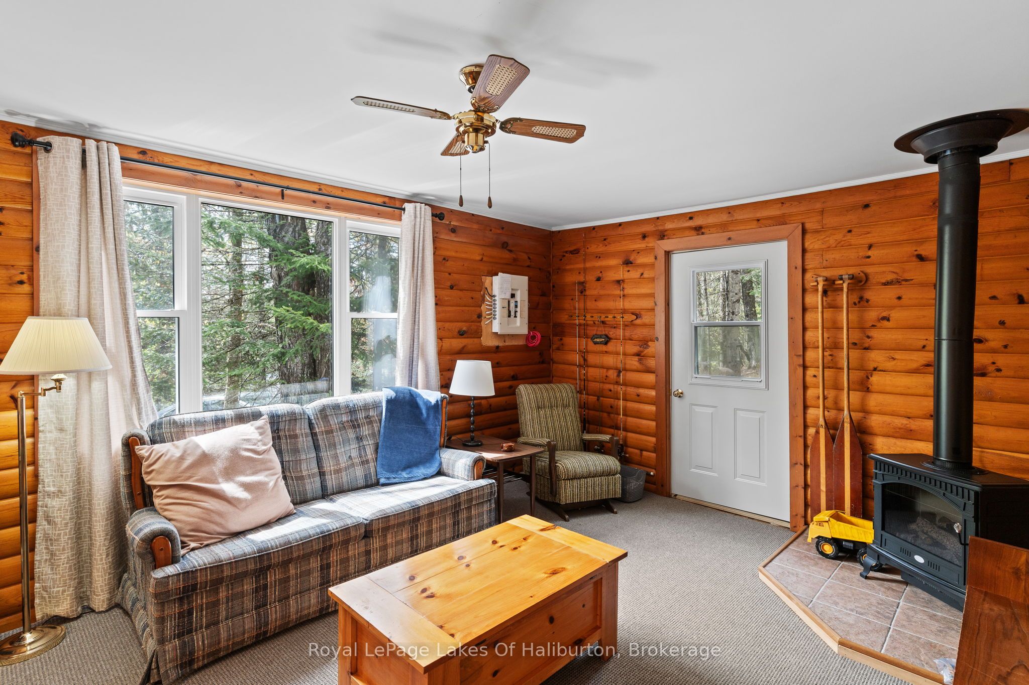 1099 Yellow Rock Drive Property Photo 16