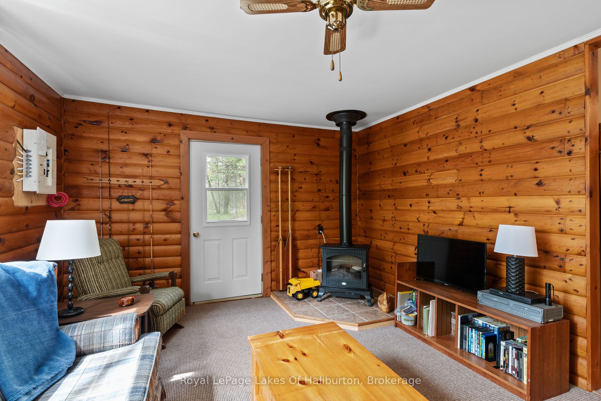 1099 Yellow Rock Drive Property Photo 17