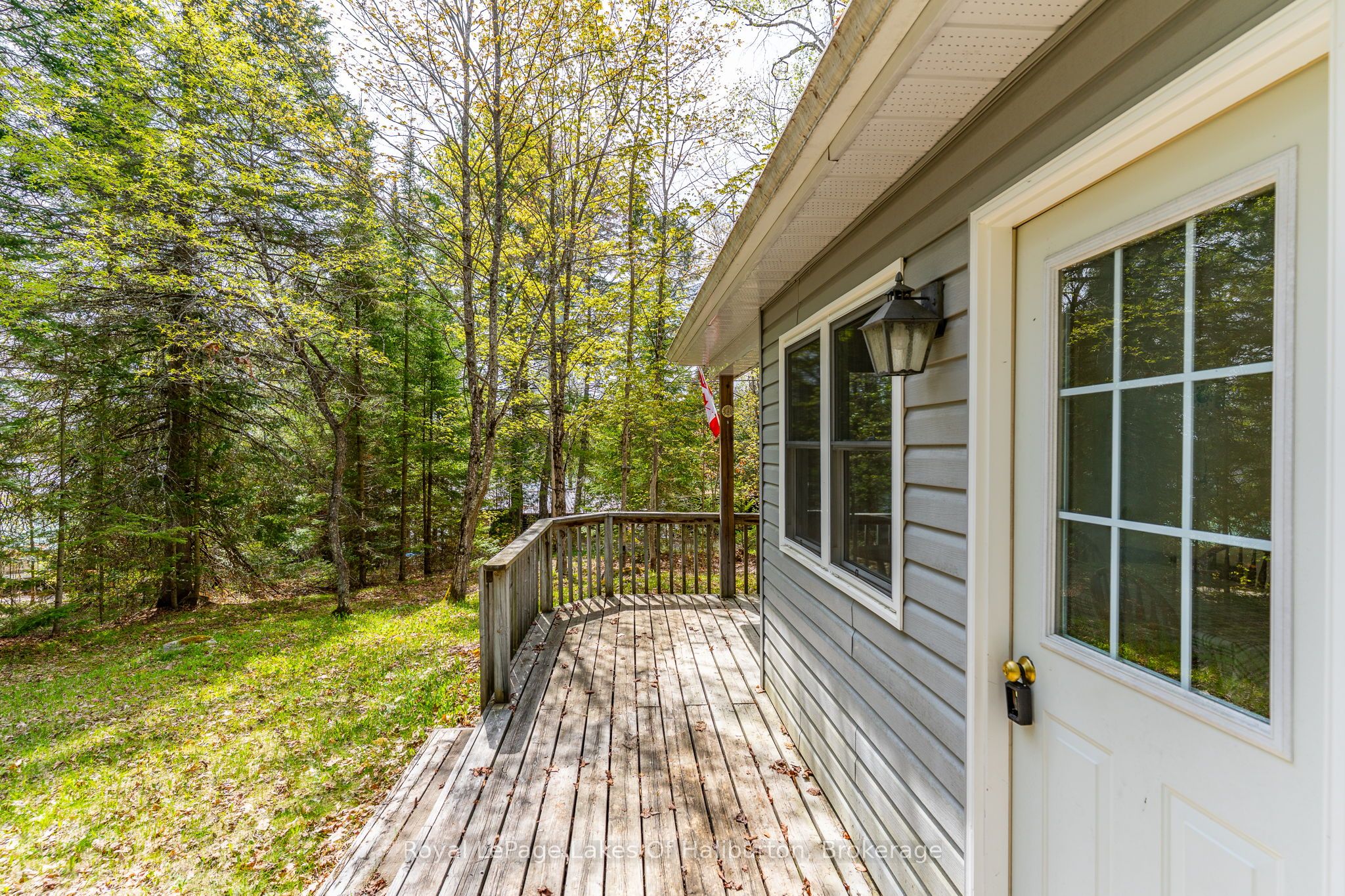 1099 Yellow Rock Drive Property Photo 27