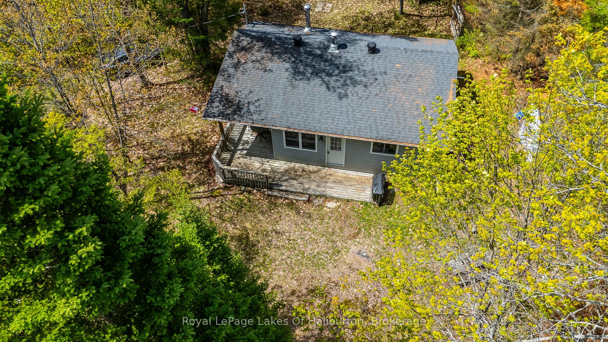 1099 Yellow Rock Drive Property Photo 34