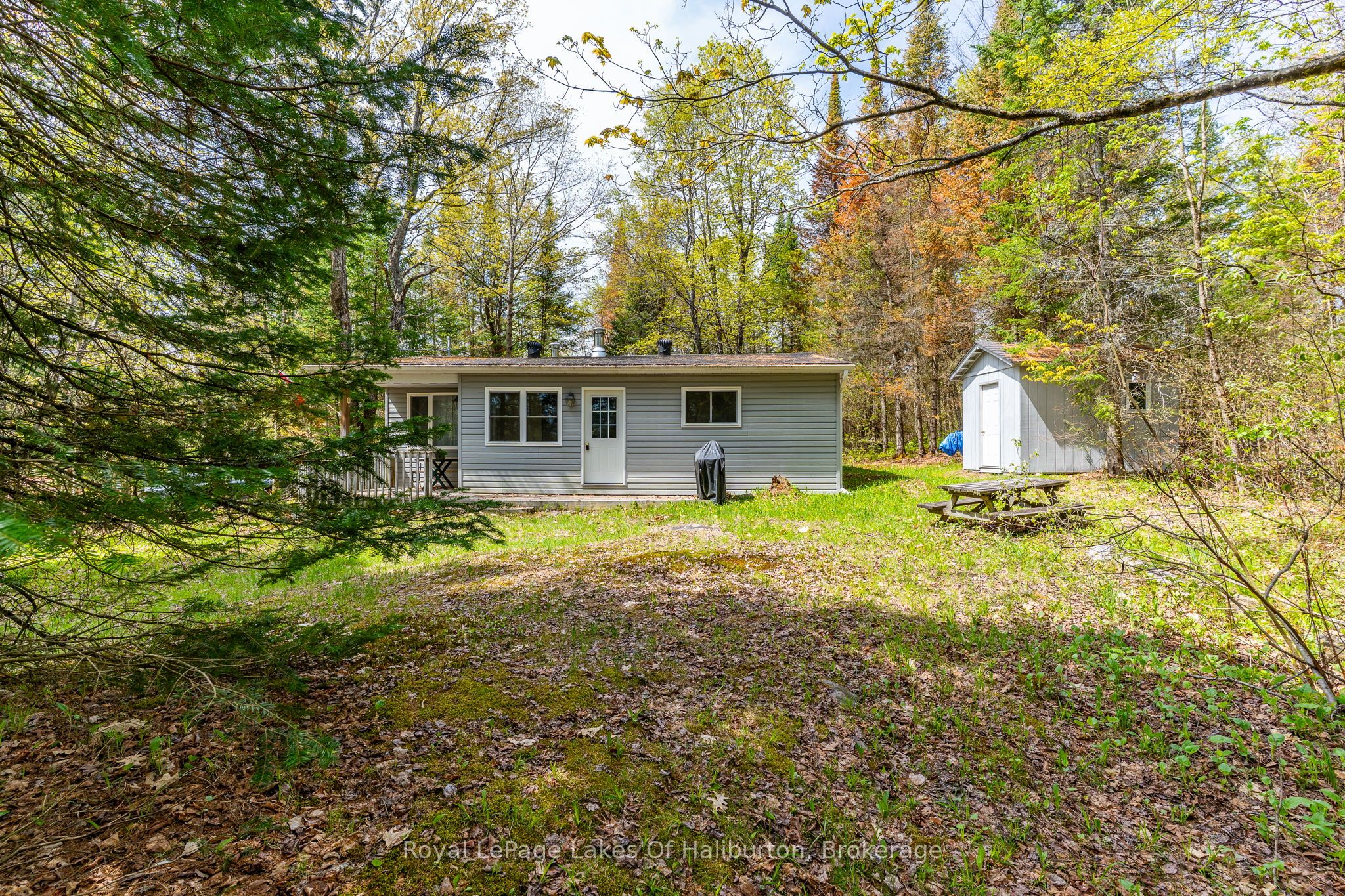 1099 Yellow Rock Drive Property Photo 35