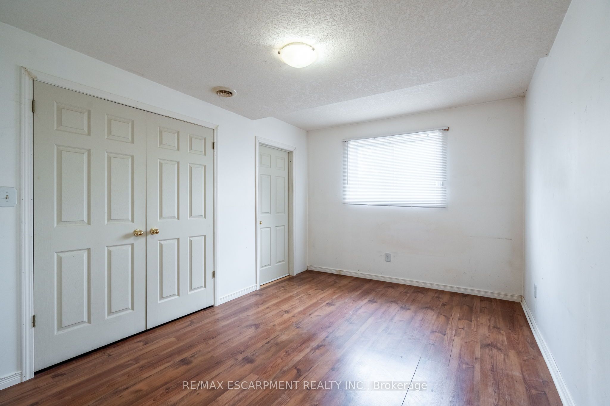 154-156 Freelton Road Property Photo 6
