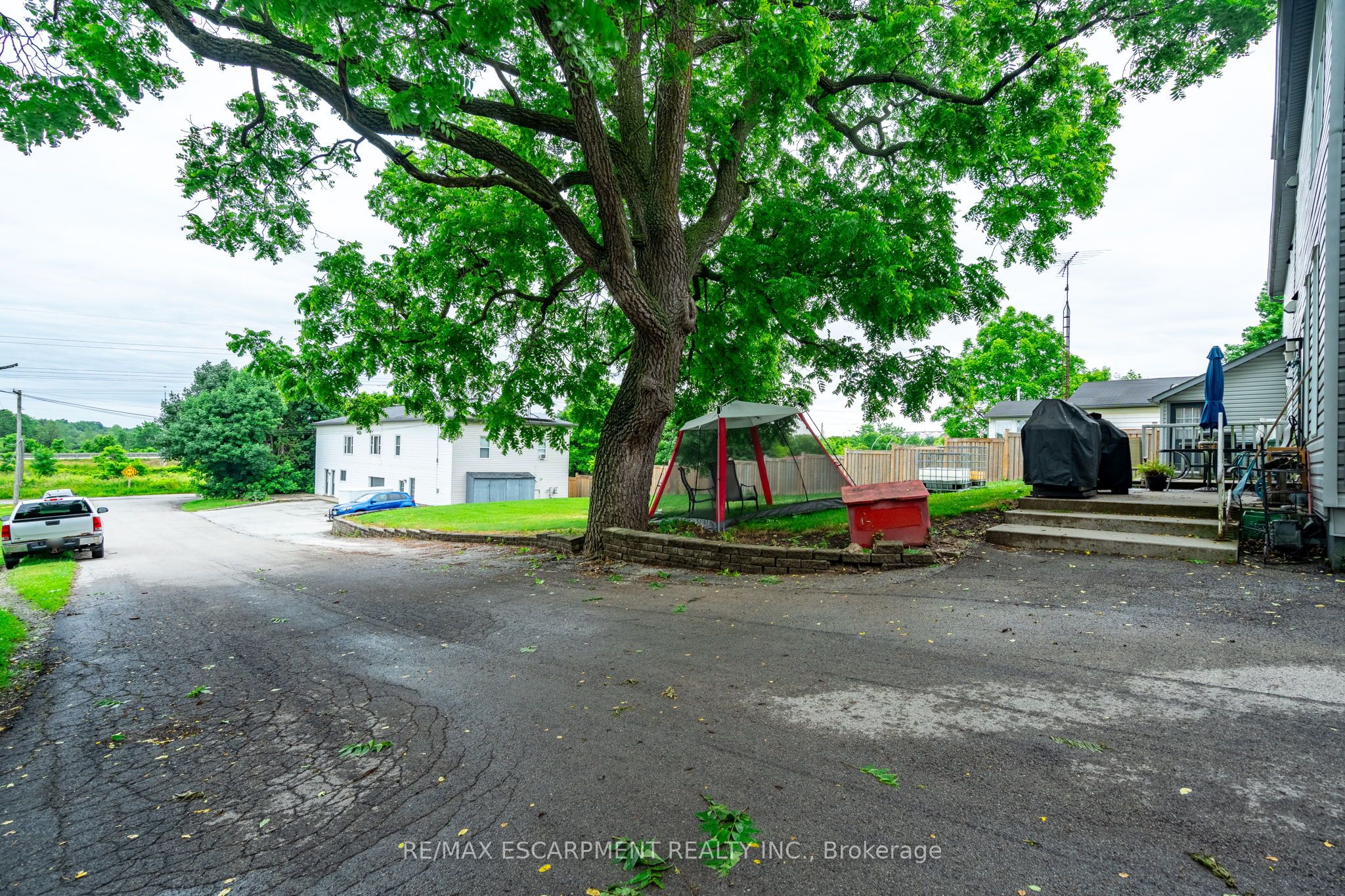 154-156 Freelton Road Property Photo 12