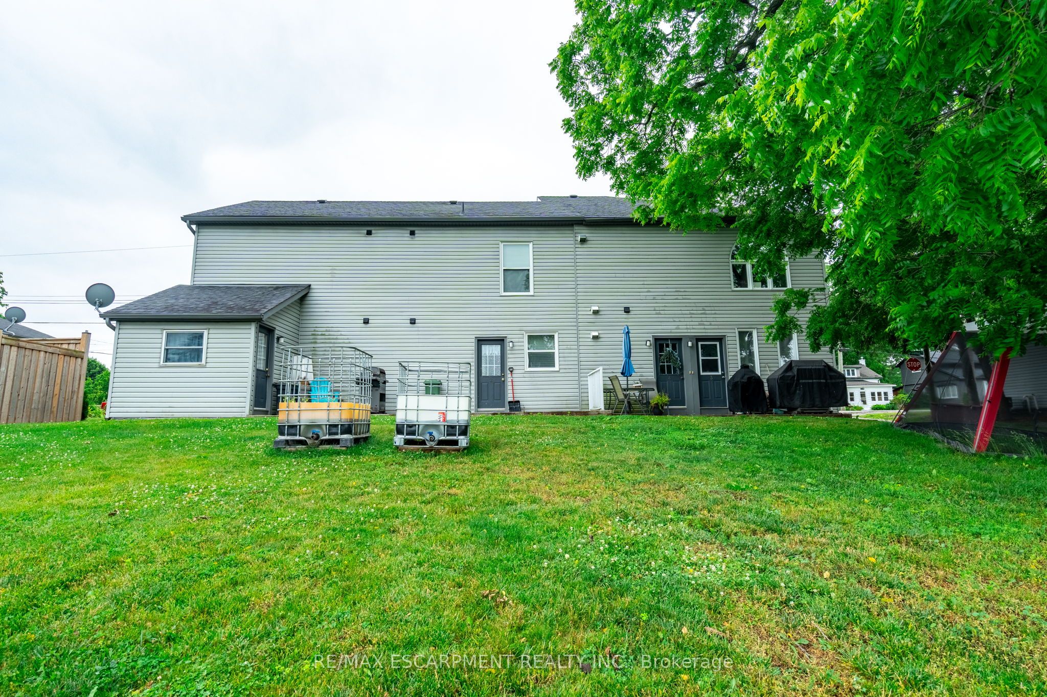 154-156 Freelton Road Property Photo 15