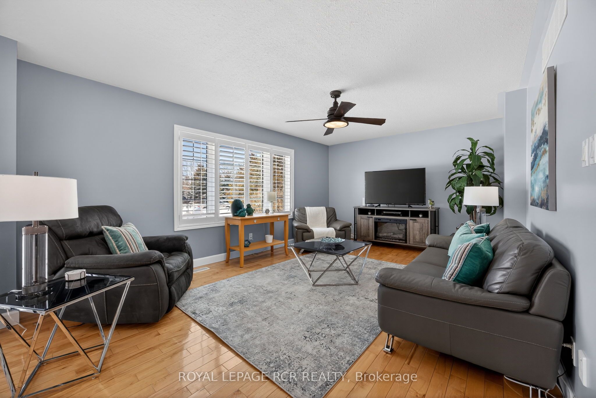17 Deaken Drive Property Photo 6