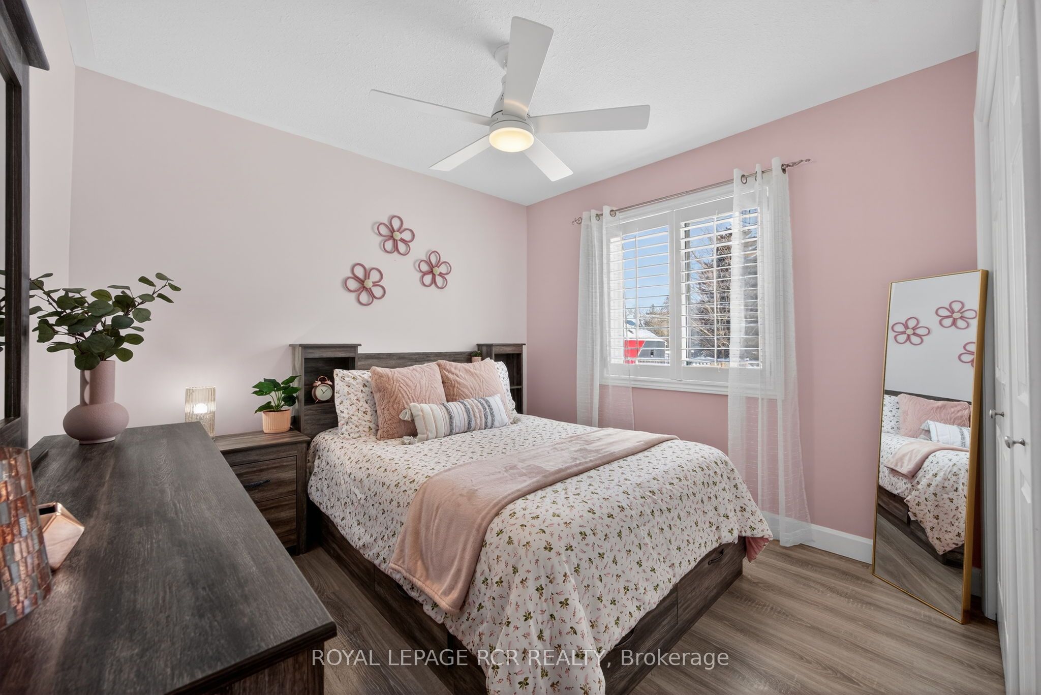 17 Deaken Drive Property Photo 19