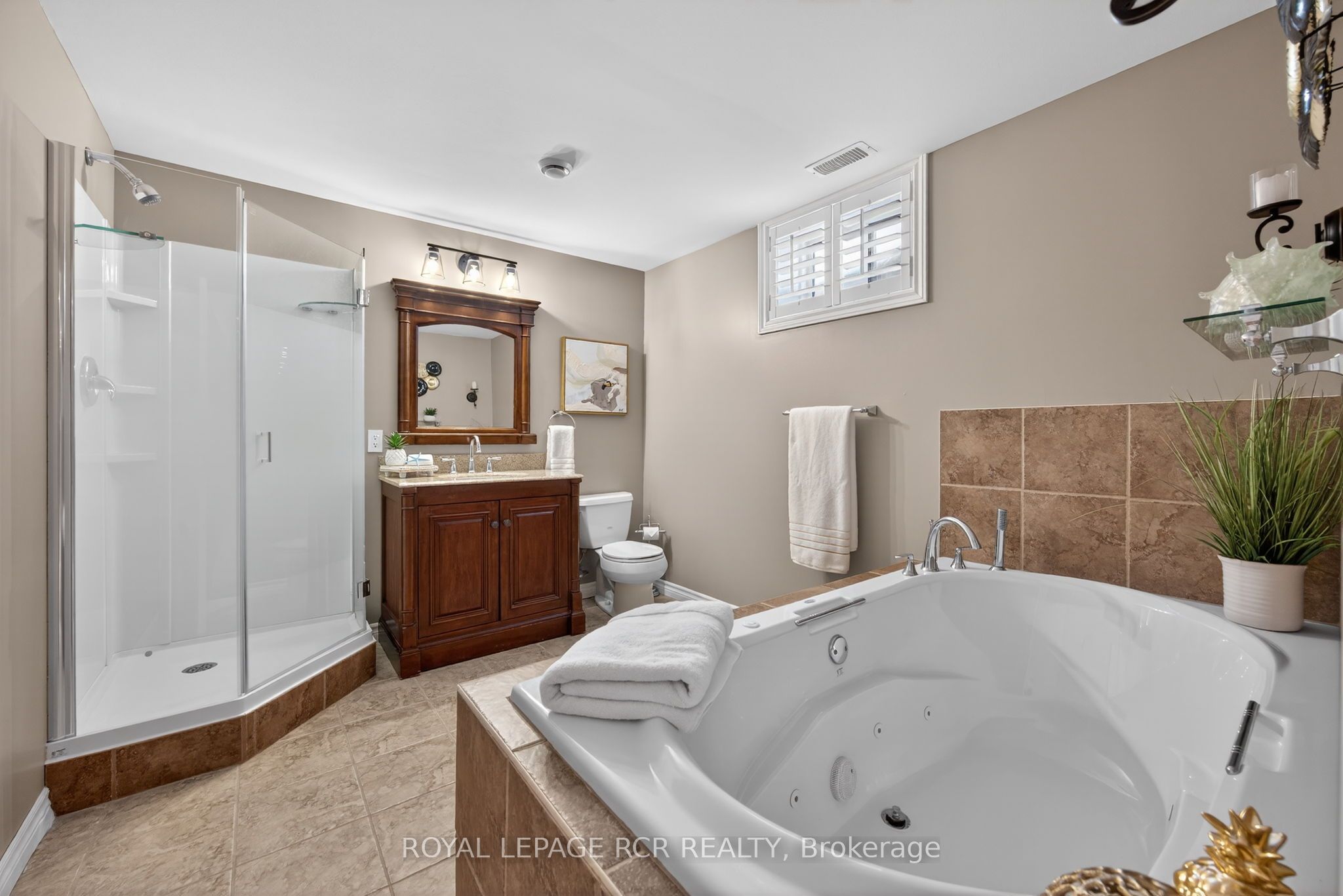 17 Deaken Drive Property Photo 29
