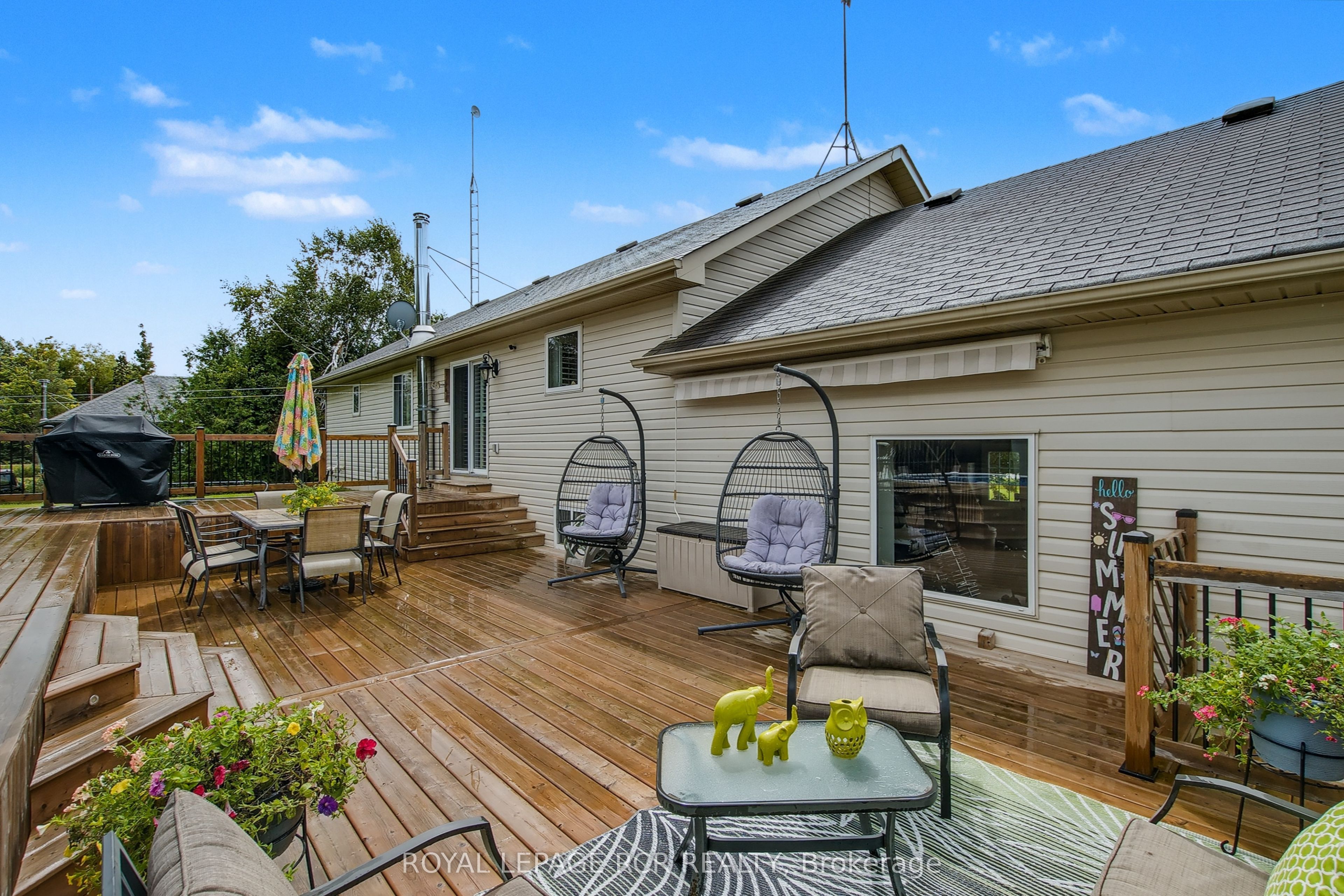 17 Deaken Drive Property Photo 31