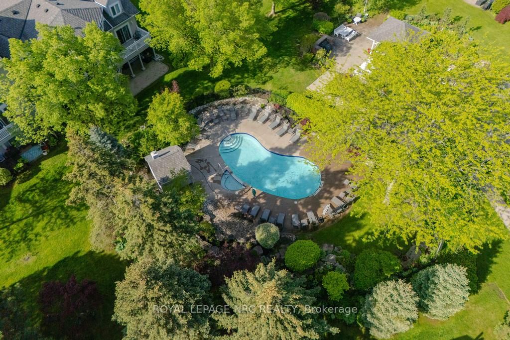 1 Lakeside Drive 13 Property Photo 7