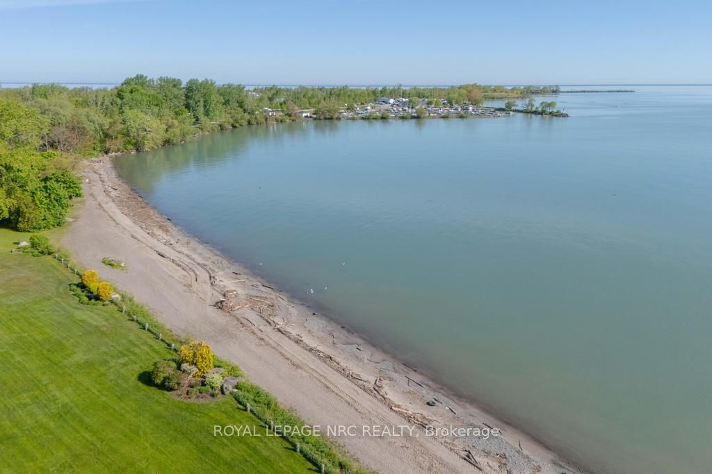 1 Lakeside Drive 13 Property Photo 10