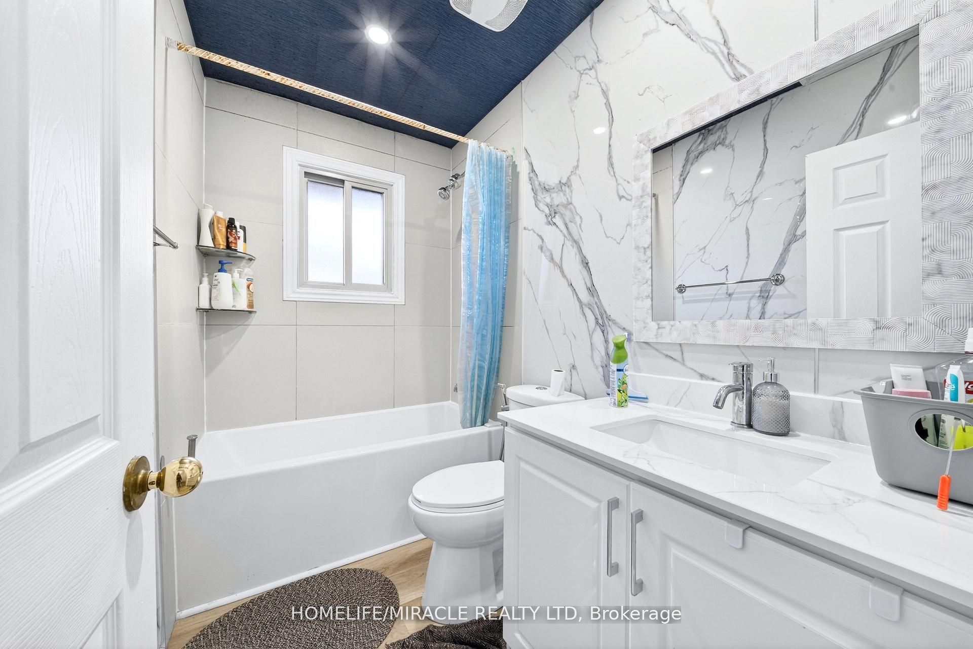 100 West 3rd Street Property Photo 7