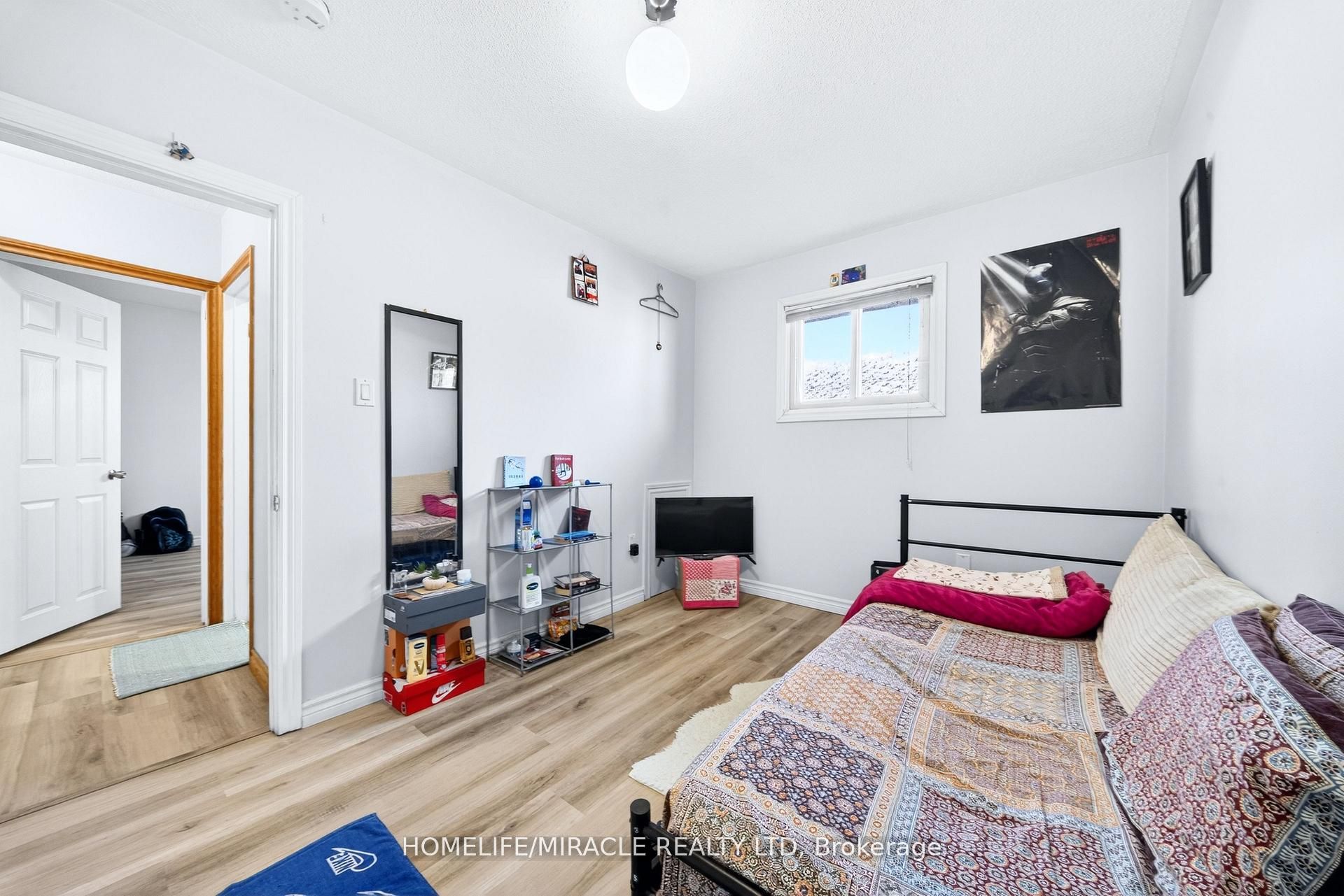 100 West 3rd Street Property Photo 14
