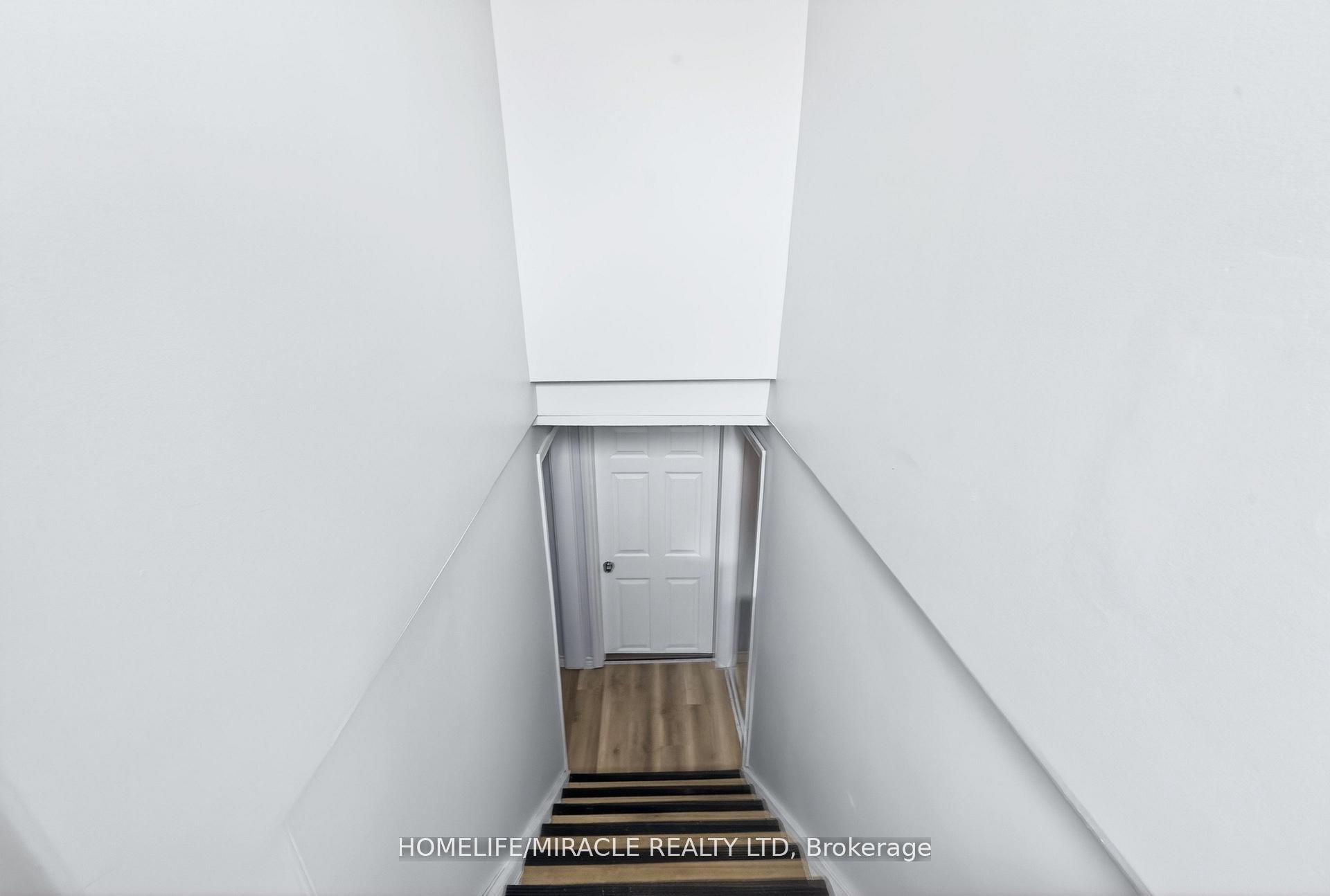 100 West 3rd Street Property Photo 37