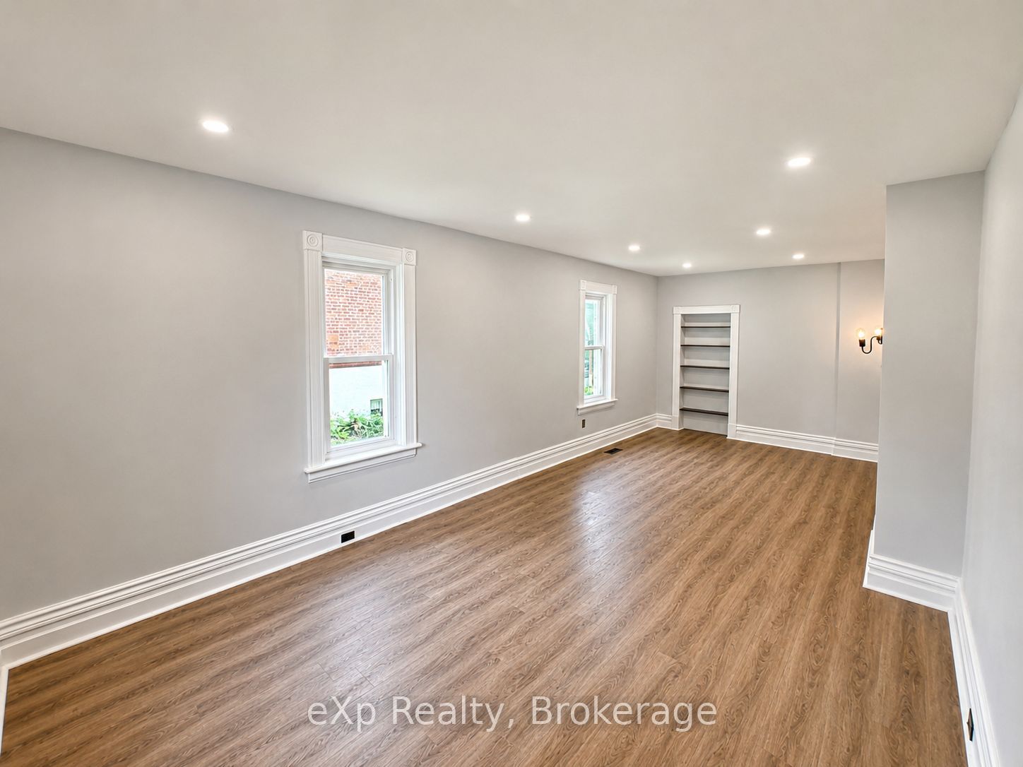 595 9th Street Property Photo 7