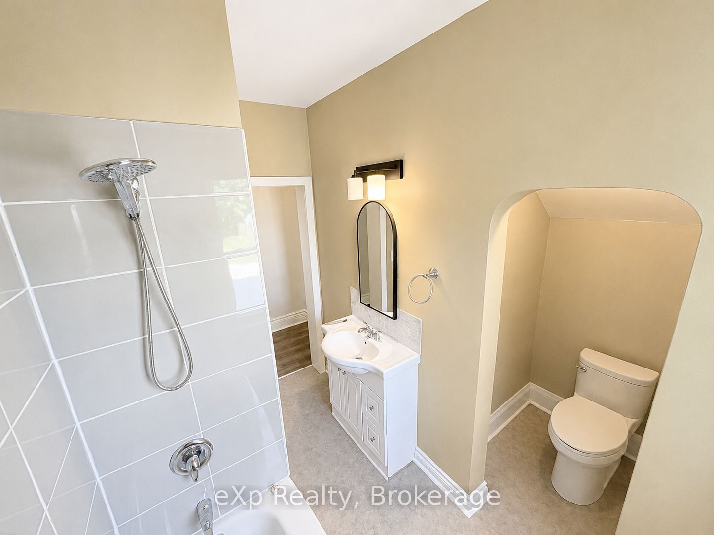 595 9th Street Property Photo 13