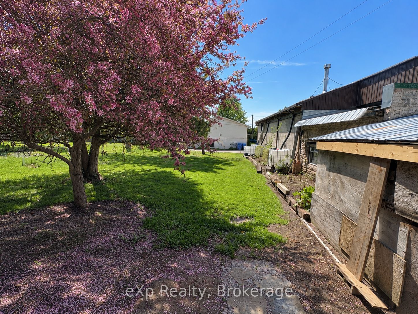 595 9th Street Property Photo 17