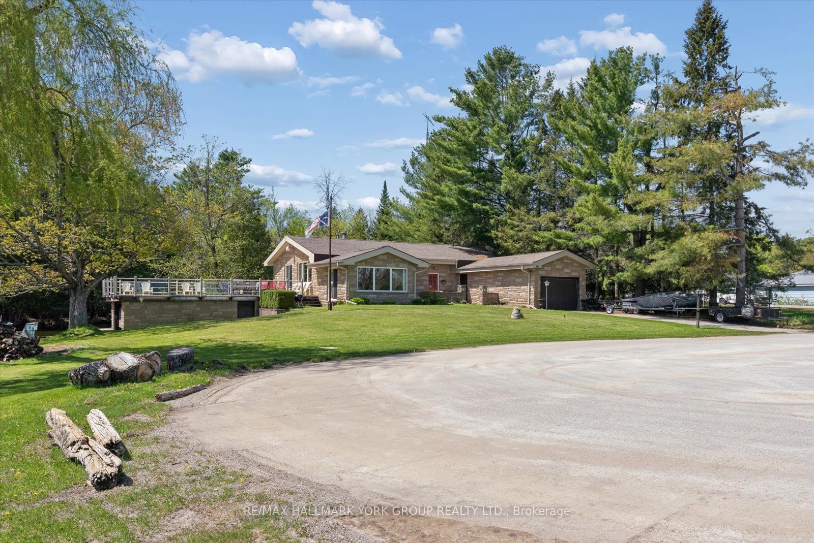 102 Albert Street Property Photo 7