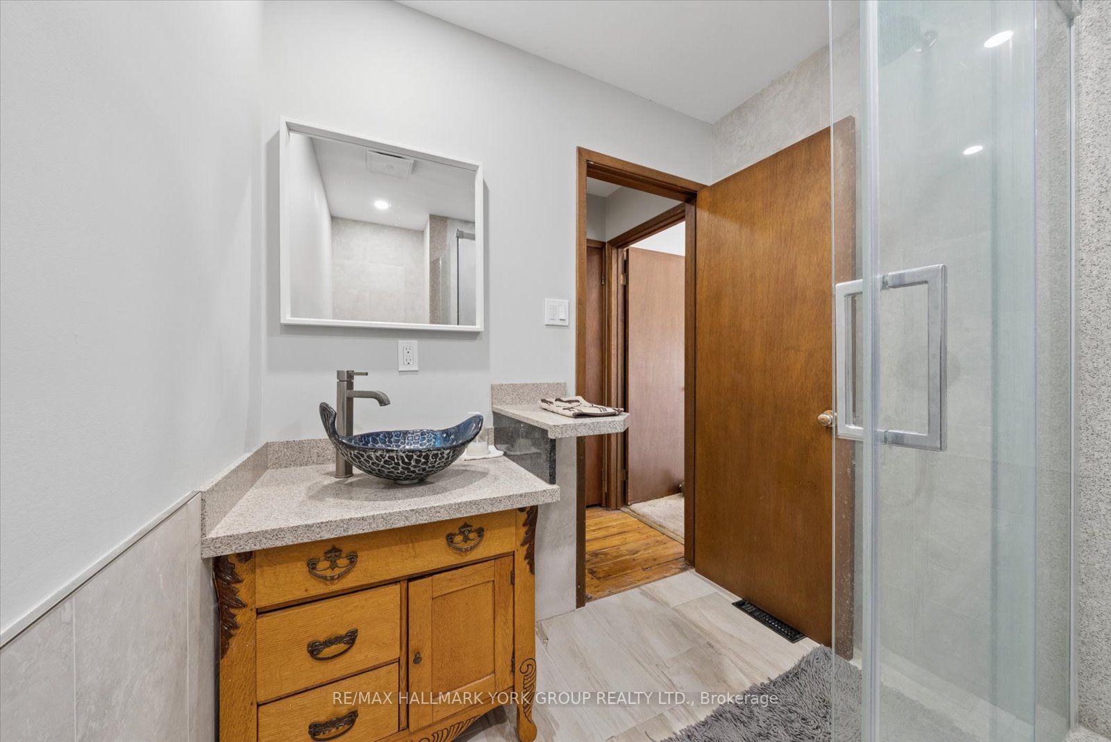 102 Albert Street Property Photo 29