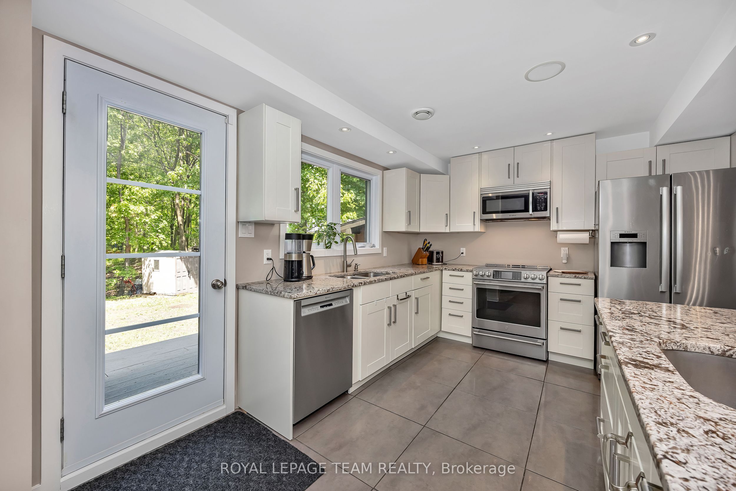 2 Fairhaven Way Property Photo 13