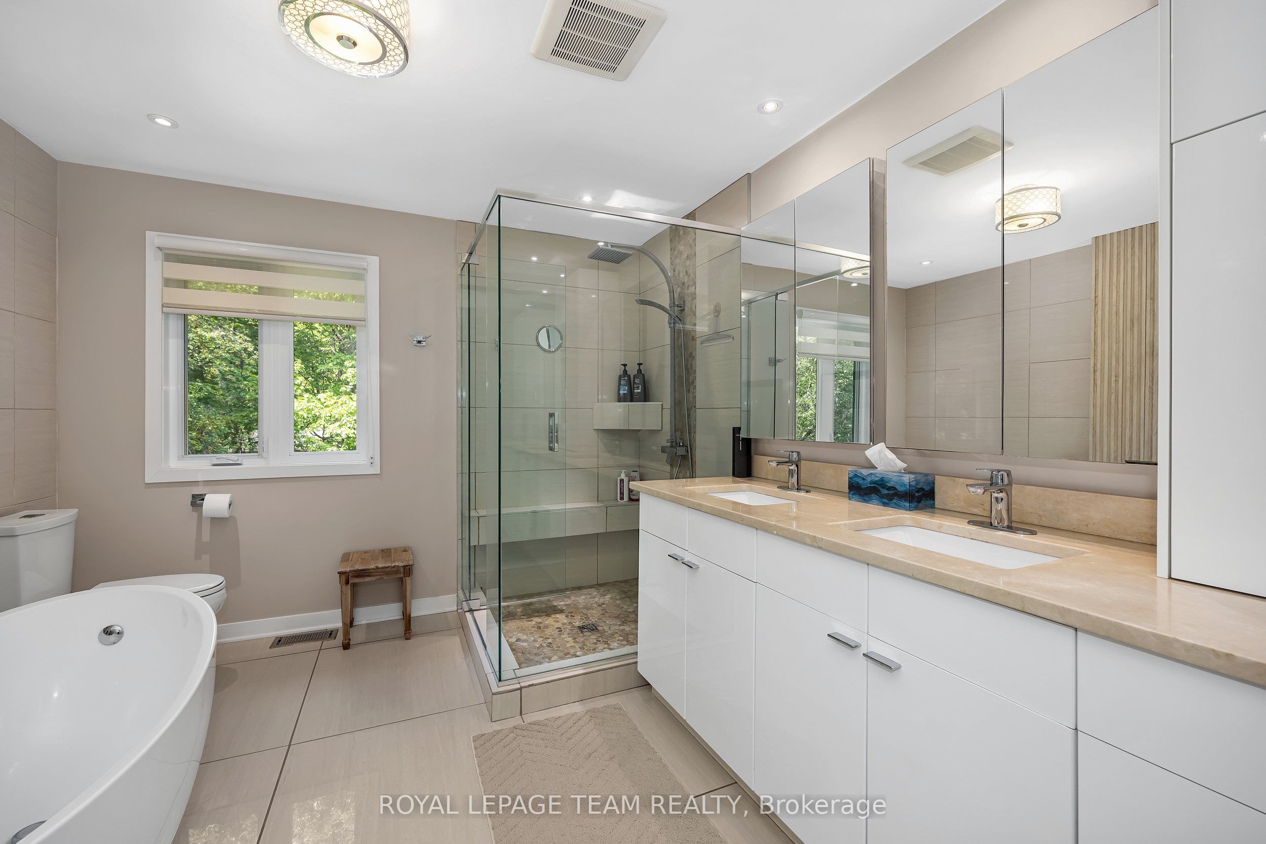 2 Fairhaven Way Property Photo 24