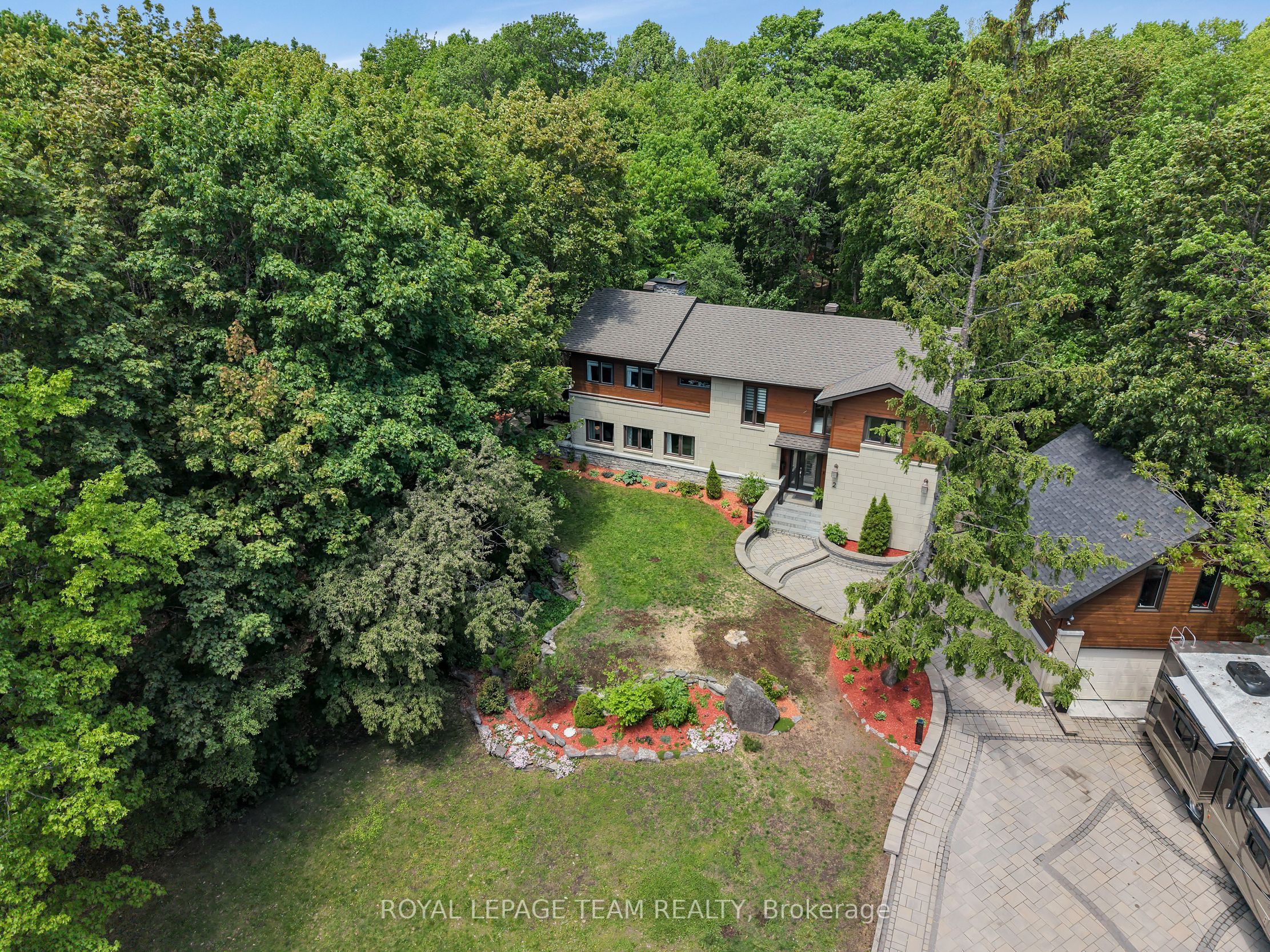 2 Fairhaven Way Property Photo 38